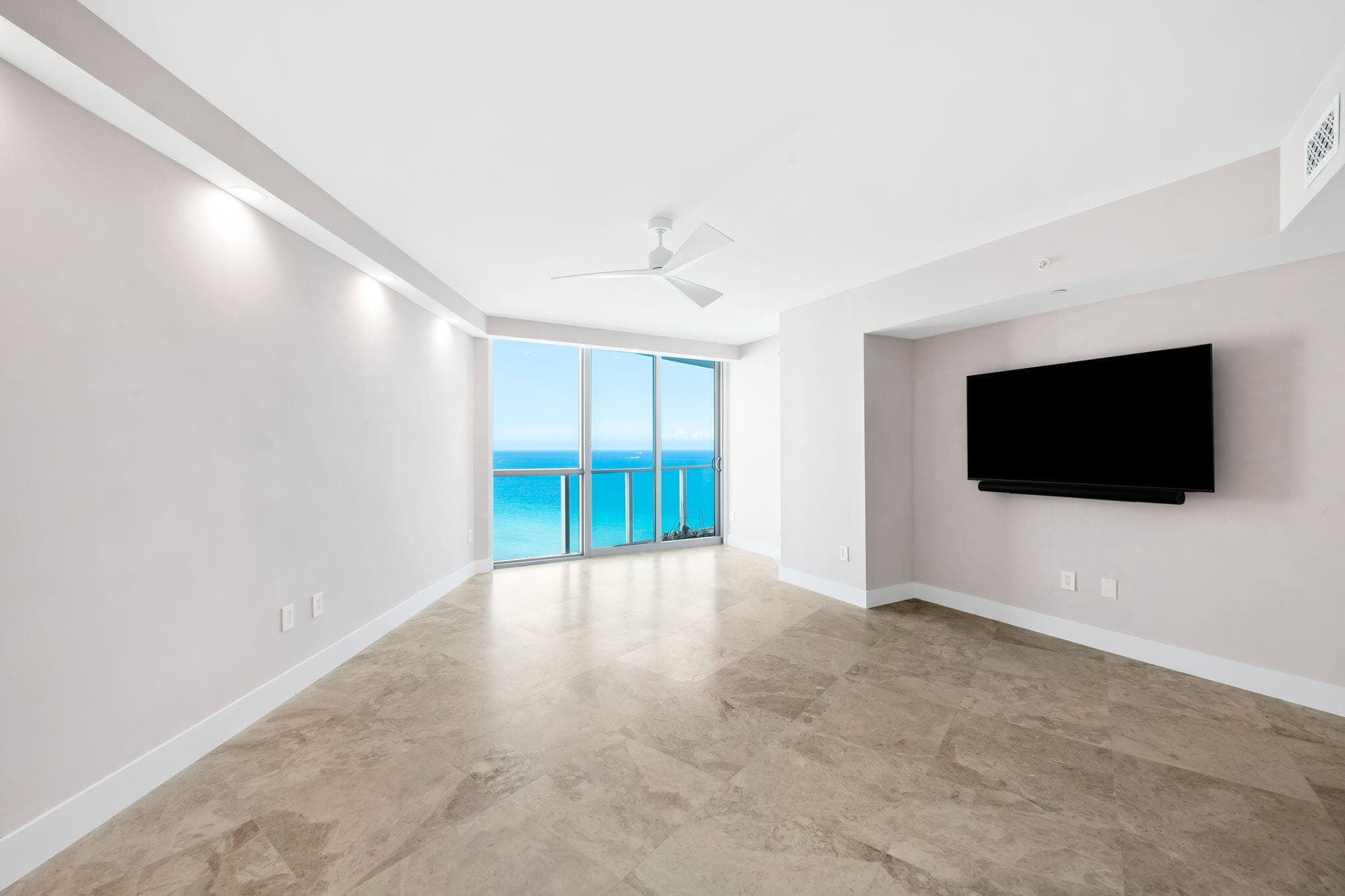 3101 S Ocean Drive 1807, Hollywood, FL 33019 — photo 14 of 39