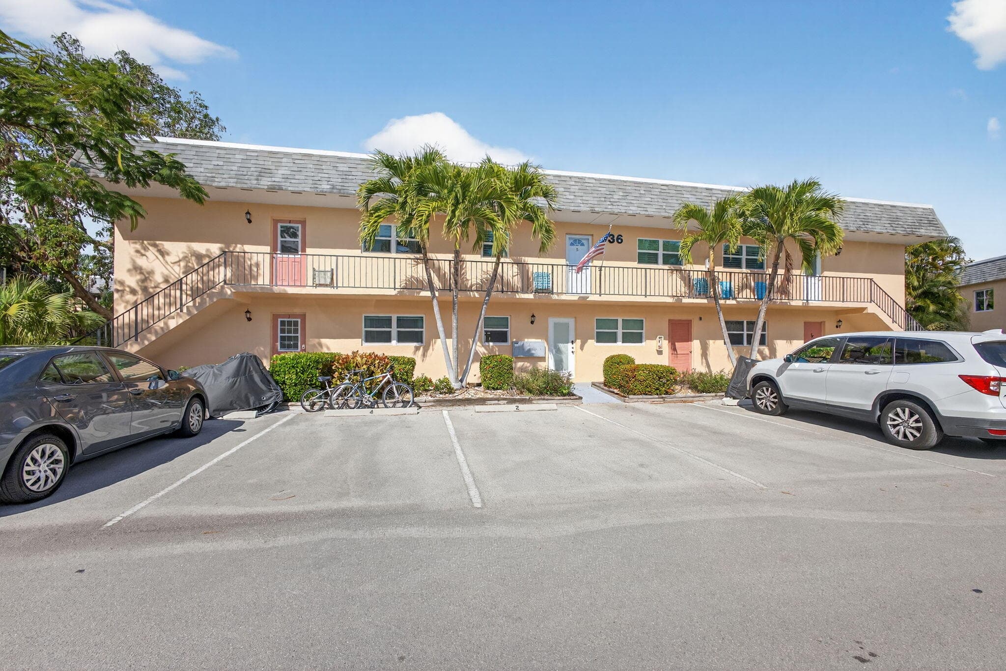 2950 SE Ocean Blvd Boulevard, Stuart, FL 34996 — photo 2 of 31