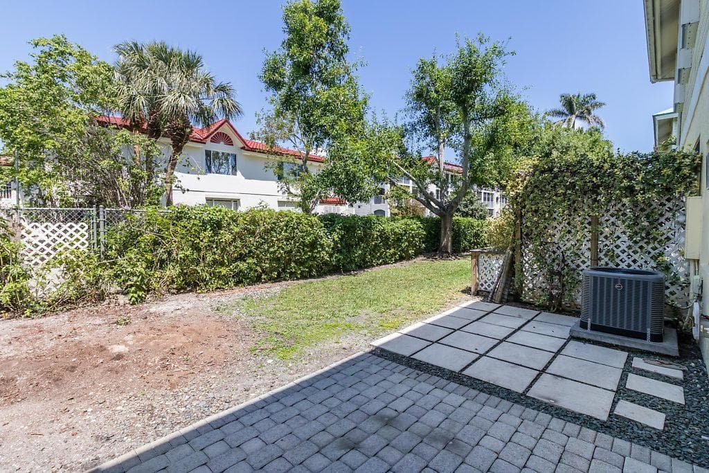 117 Barefoot Cove, Hypoluxo, FL 33462 — photo 12 of 16