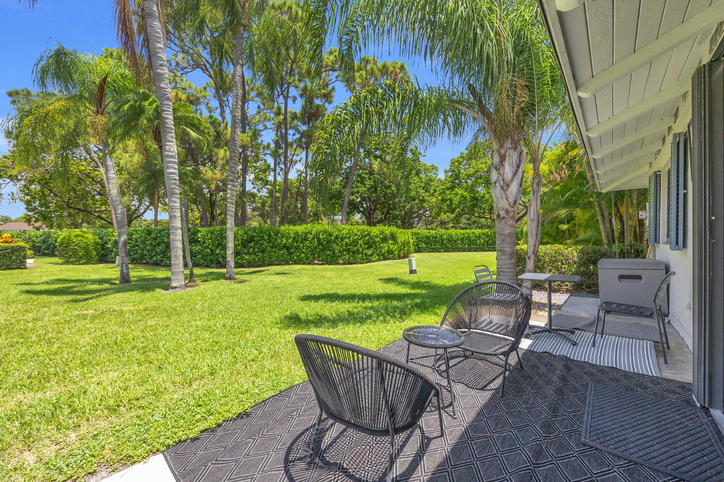 836 Club Drive, Palm Beach Gardens, FL 33418 — photo 31 of 36