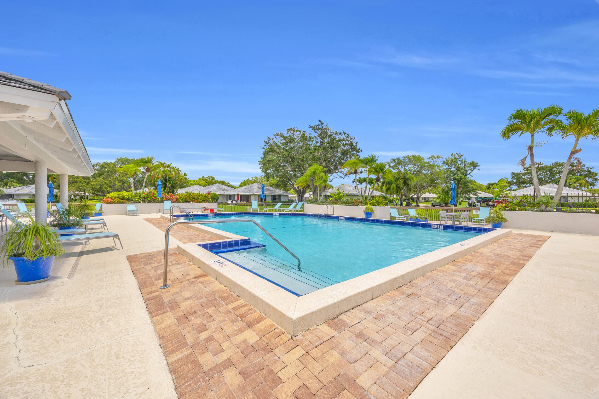836 Club Drive, Palm Beach Gardens, FL 33418 — photo 34 of 36