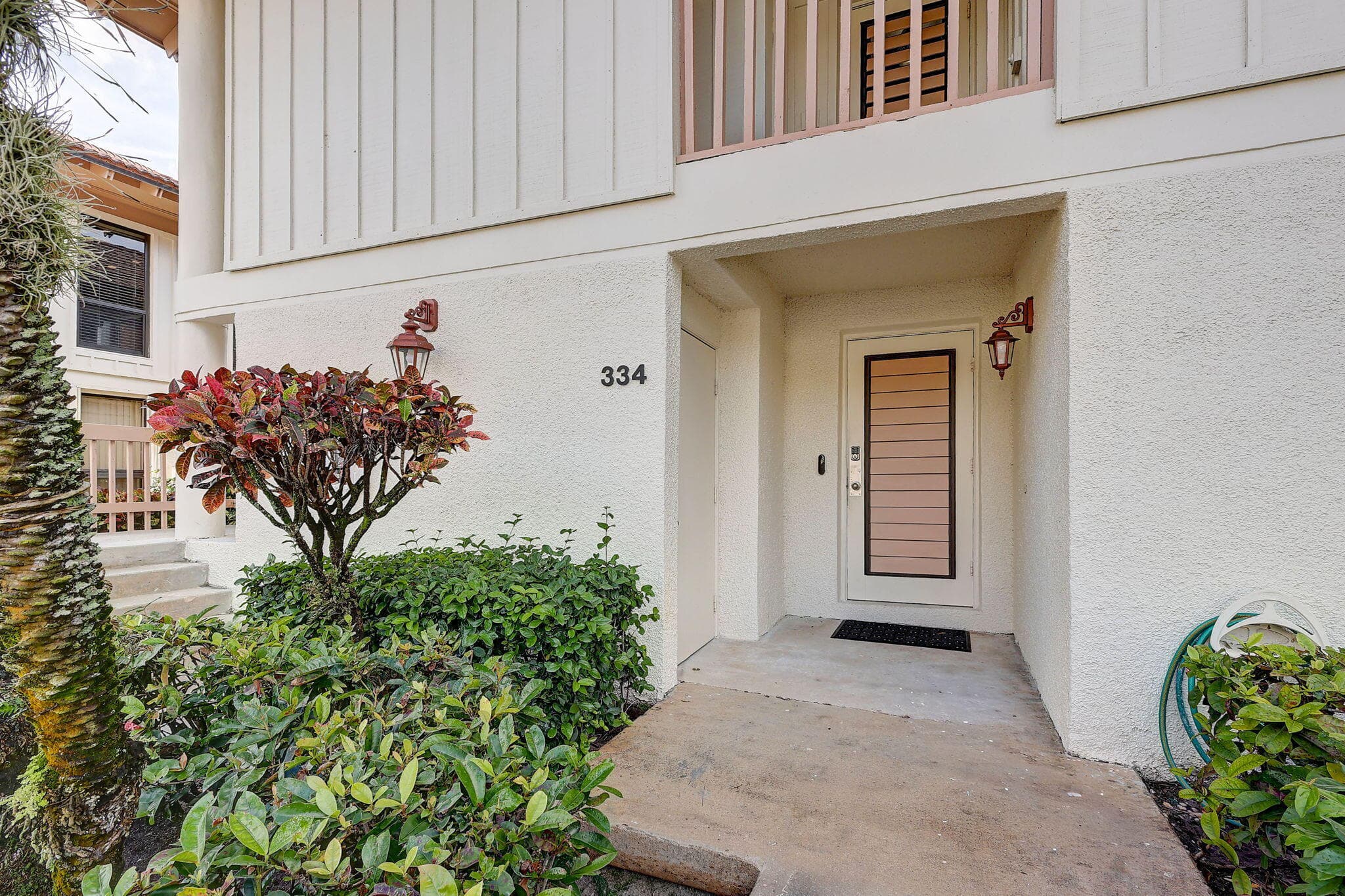 334 Brackenwood Circle, Palm Beach Gardens, FL 33418 — photo 3 of 51