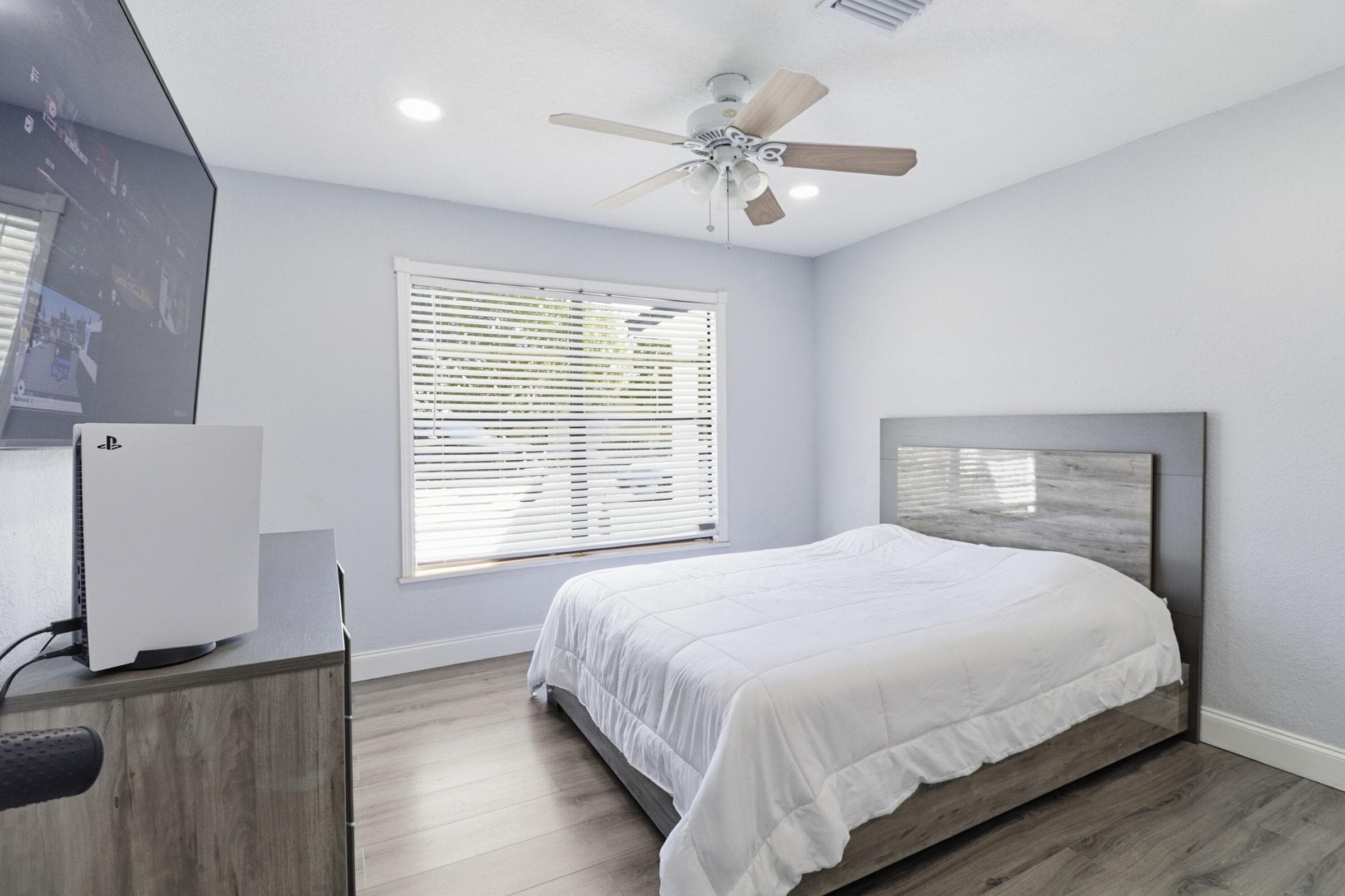 695 Dixie Lane, West Palm Beach, FL 33415 — photo 17 of 24