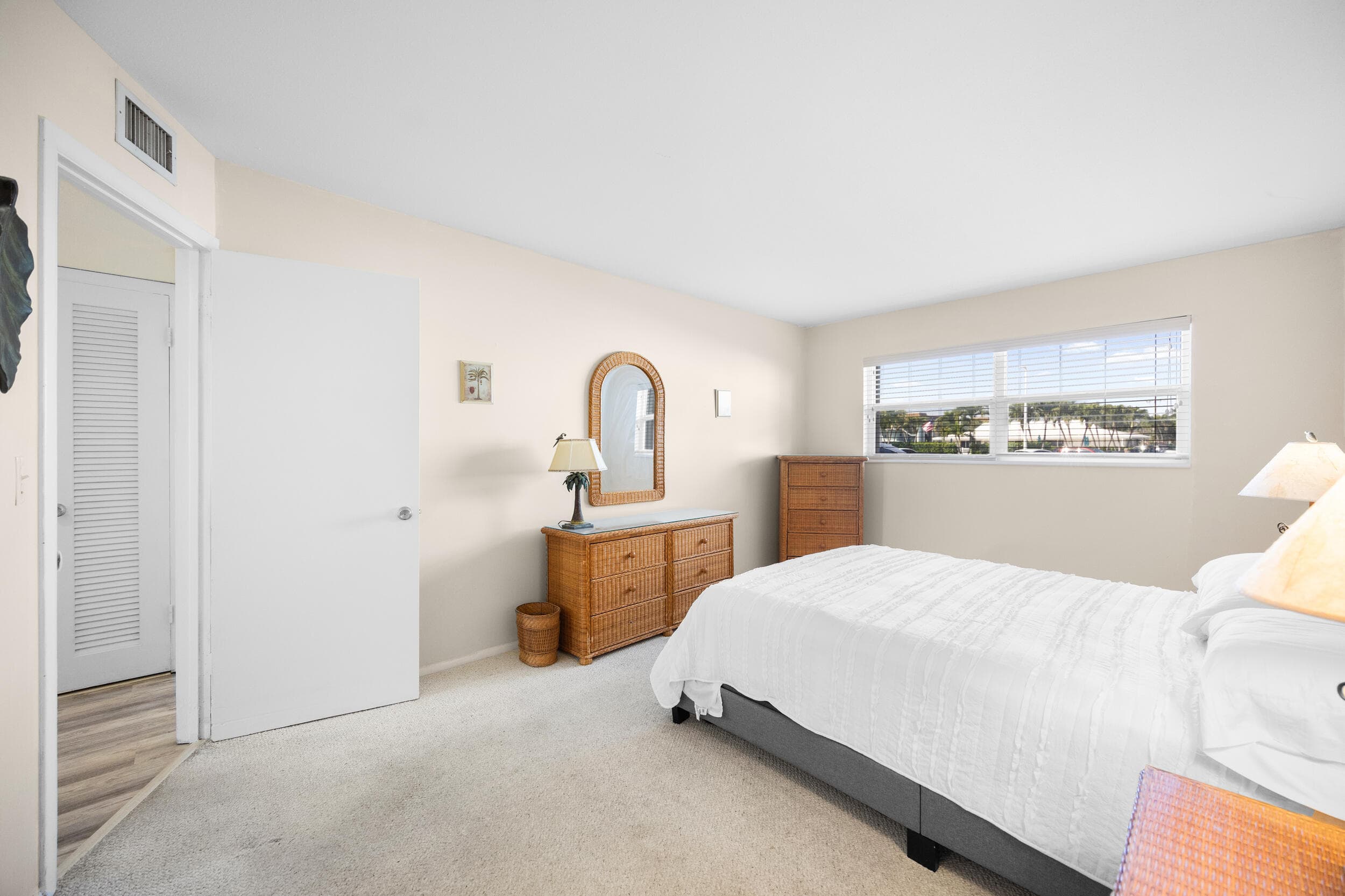100 Shore Court 104, North Palm Beach, FL 33408 — photo 27 of 41