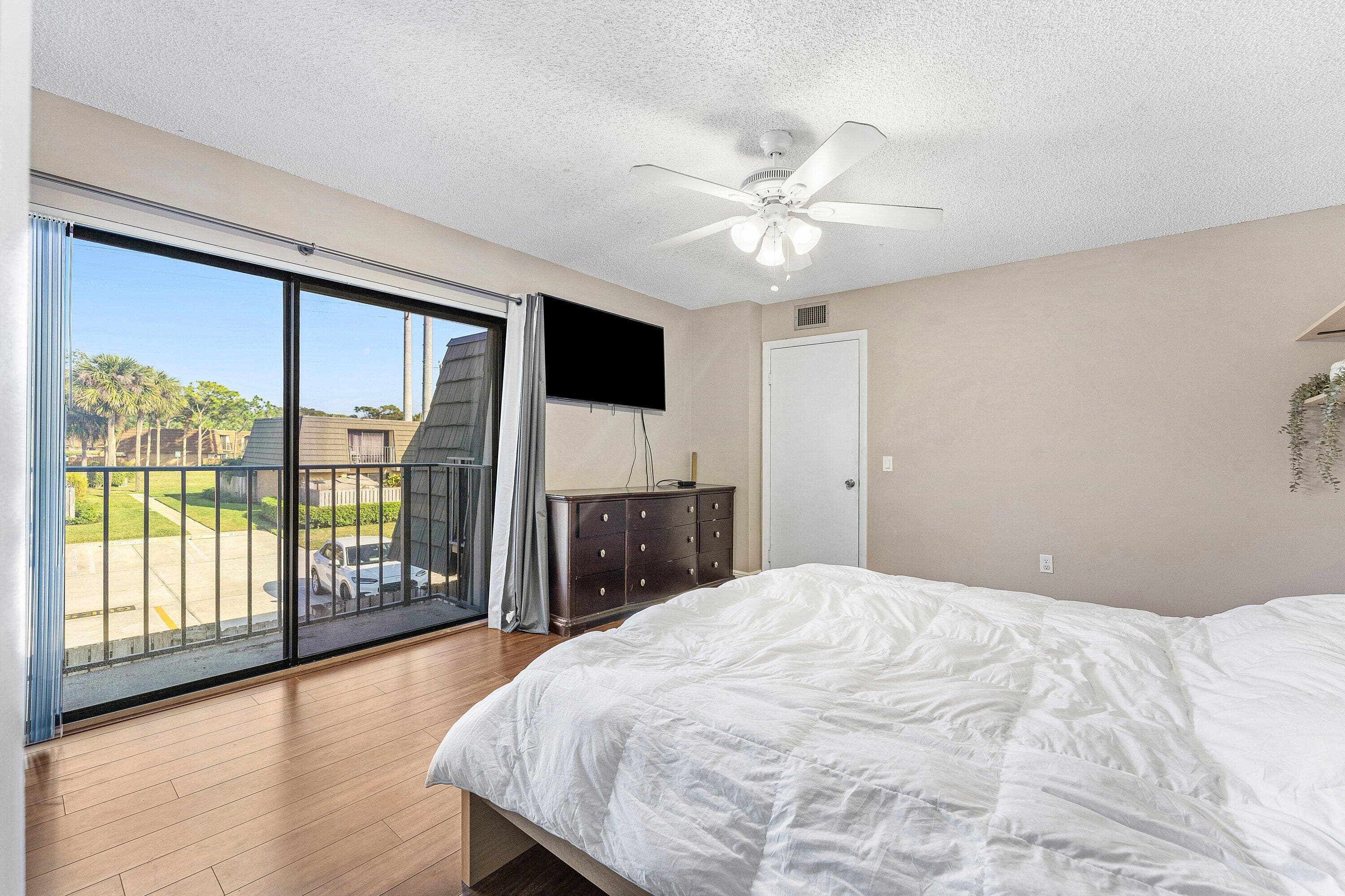 4124 41st Way, West Palm Beach, FL 33407 — photo 12 of 34