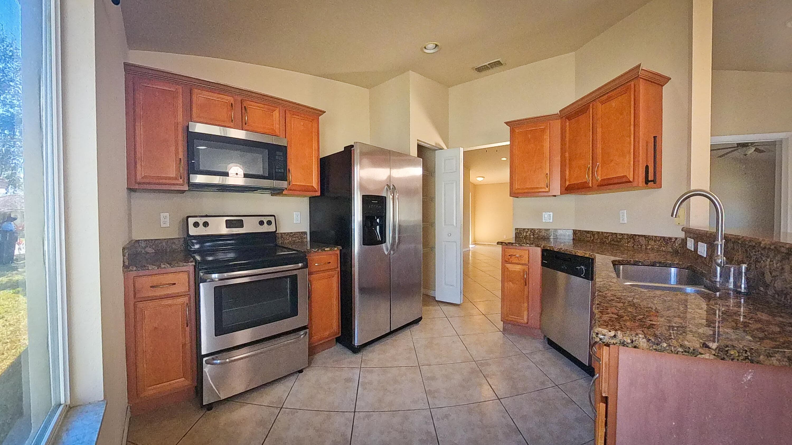 2142 SW Newport Isles Boulevard, Port St. Lucie, FL 34953 — photo 10 of 33