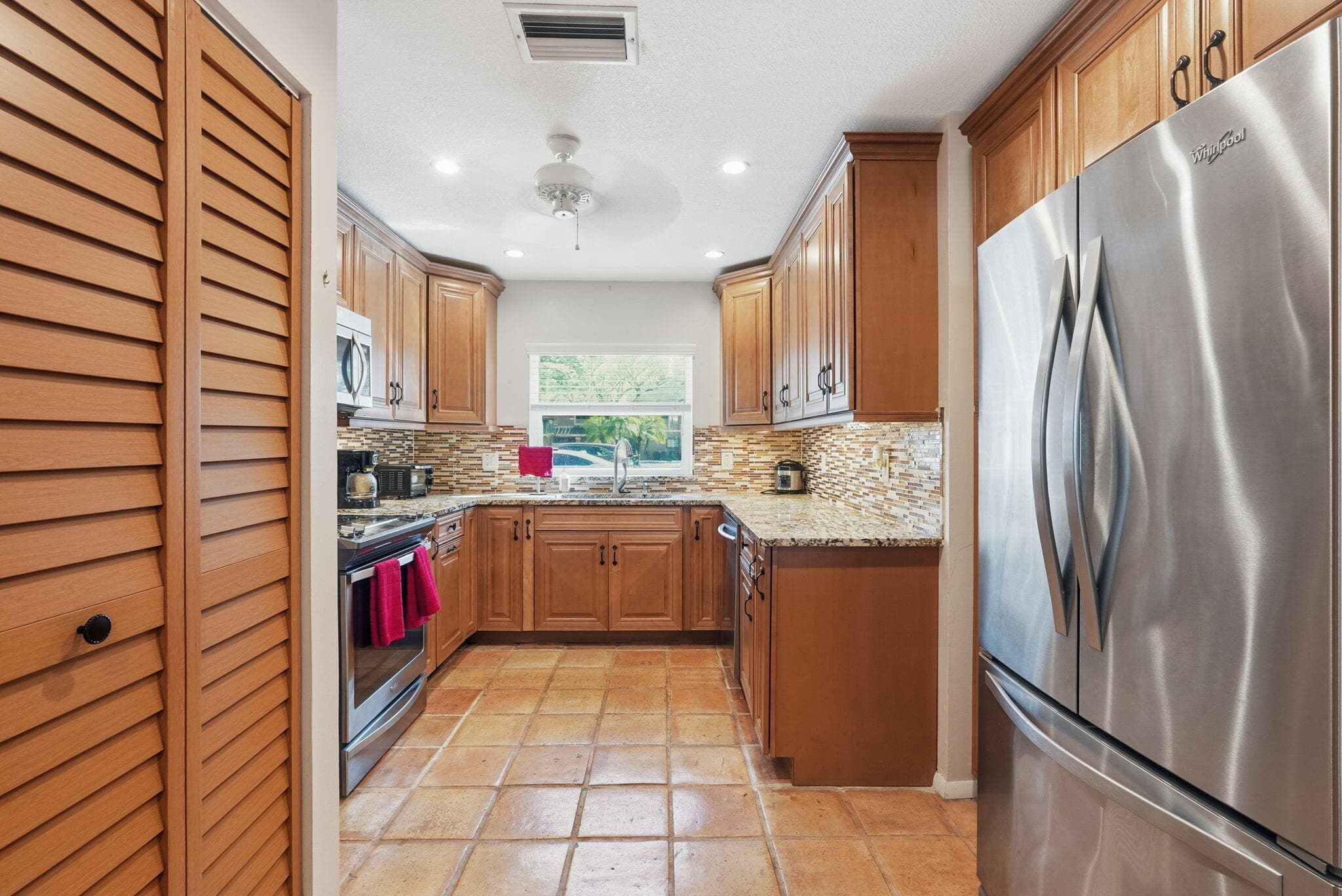 2049 NW 45th Avenue, Coconut Creek, FL 33066 — photo 14 of 27