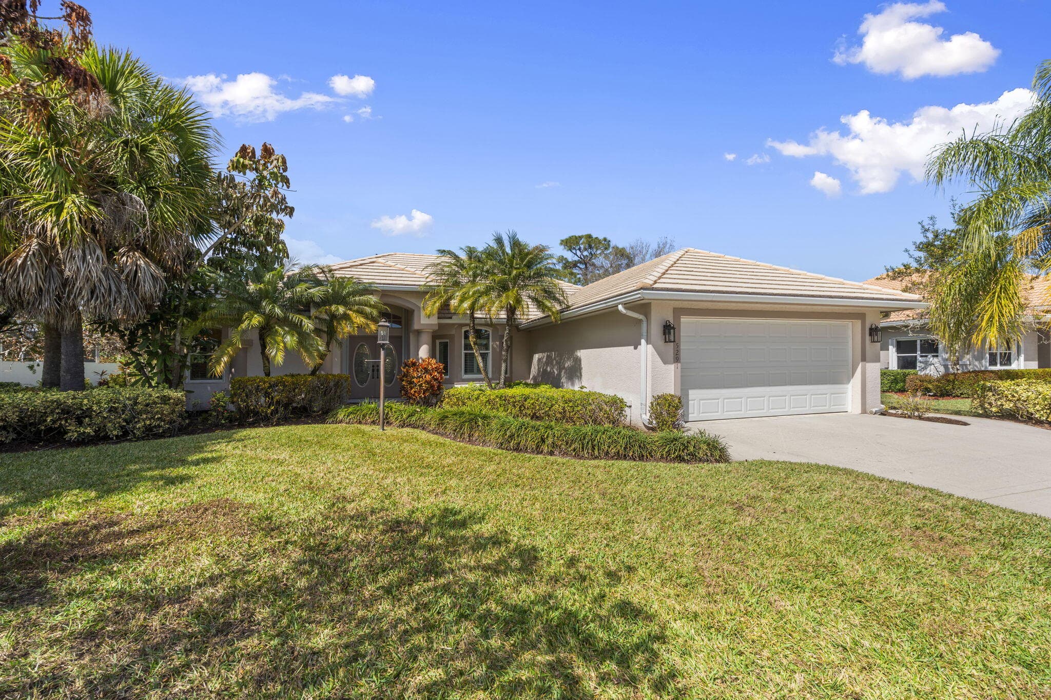 5291 SE Lost Lake Way, Hobe Sound, FL 33455 — photo 8 of 59