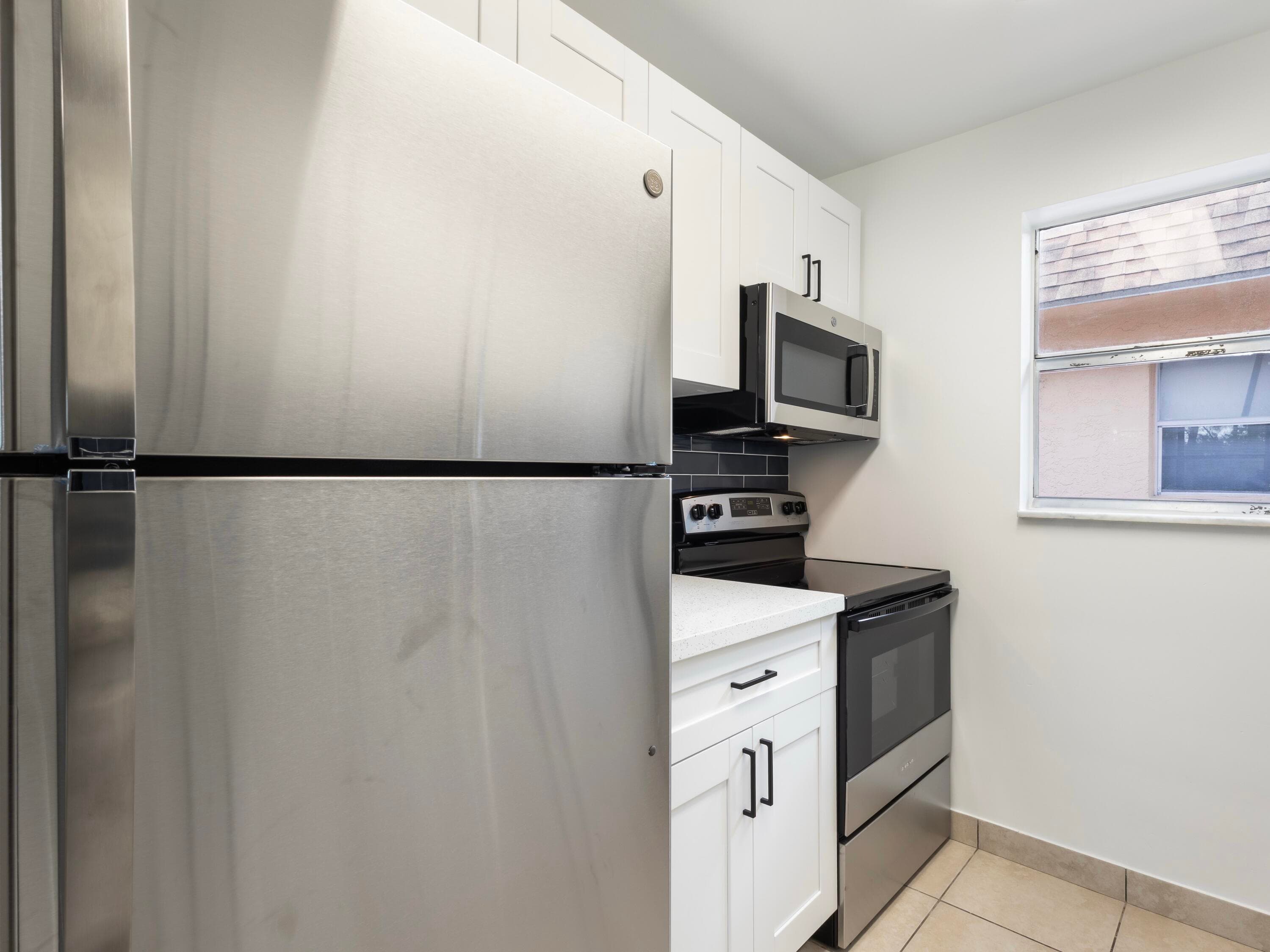 450 SW 2nd Avenue 2050, Boca Raton, FL 33432 — photo 2 of 11