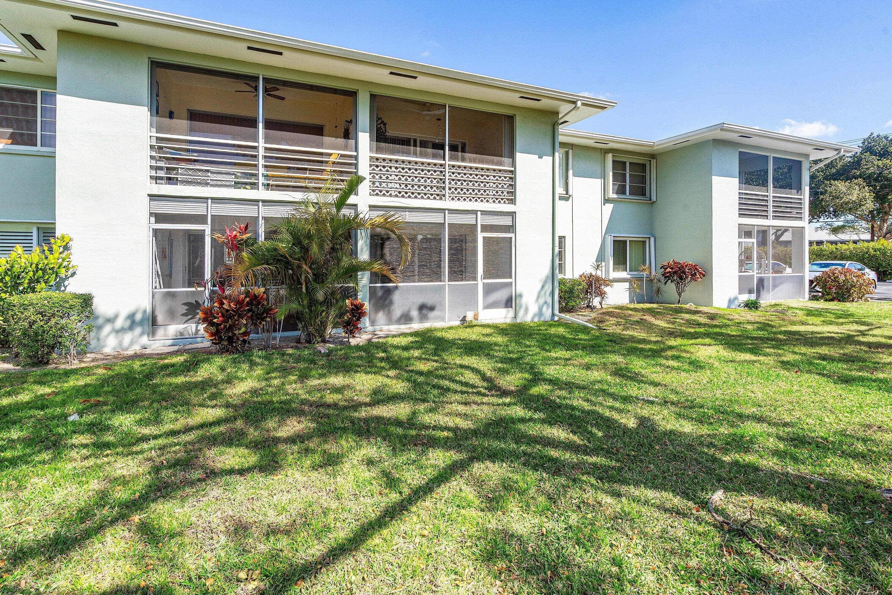 2440 SW 22nd Avenue 703, Delray Beach, FL 33445 — photo 28 of 35