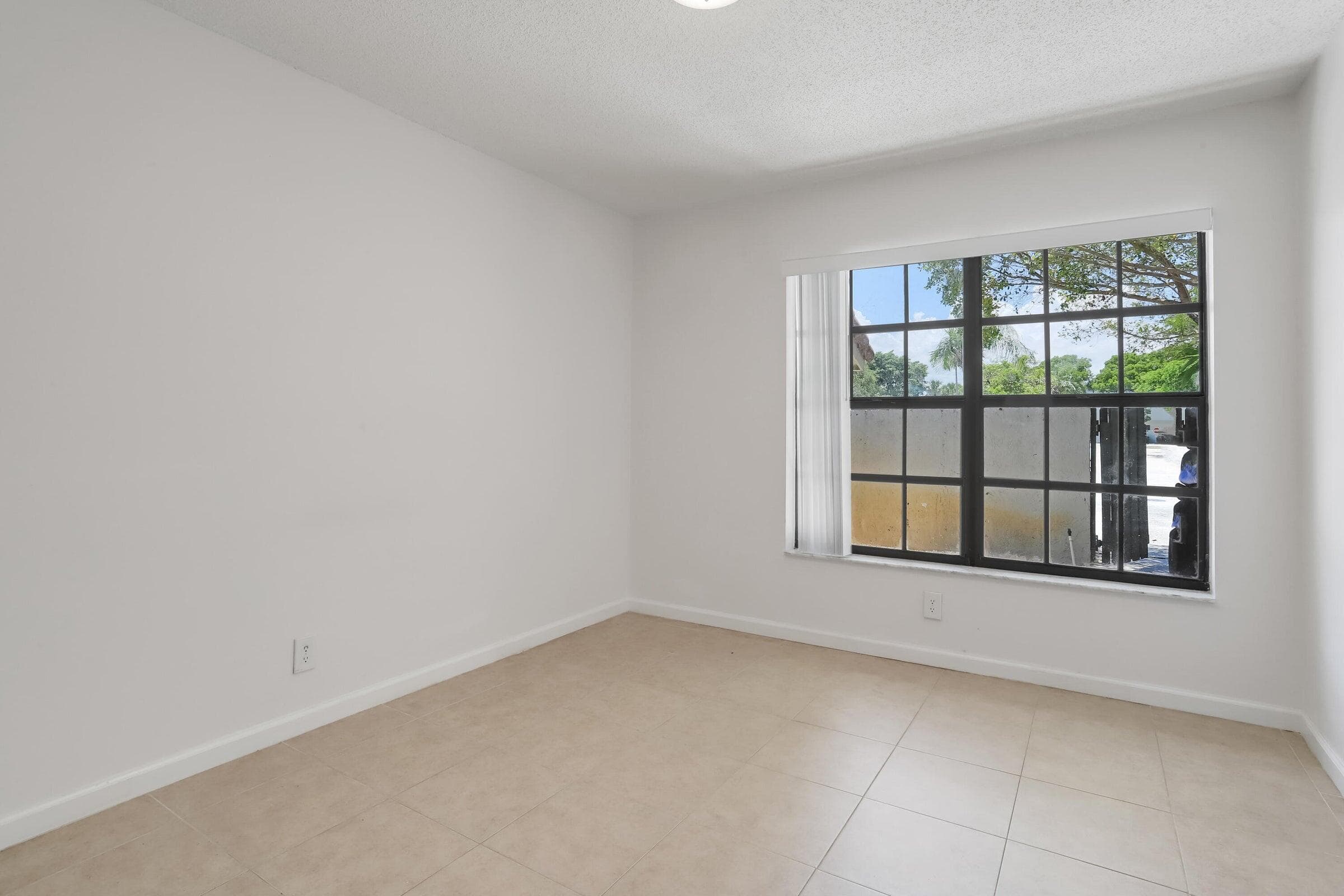 470 Hardwood Place, Boca Raton, FL 33431 — photo 19 of 23