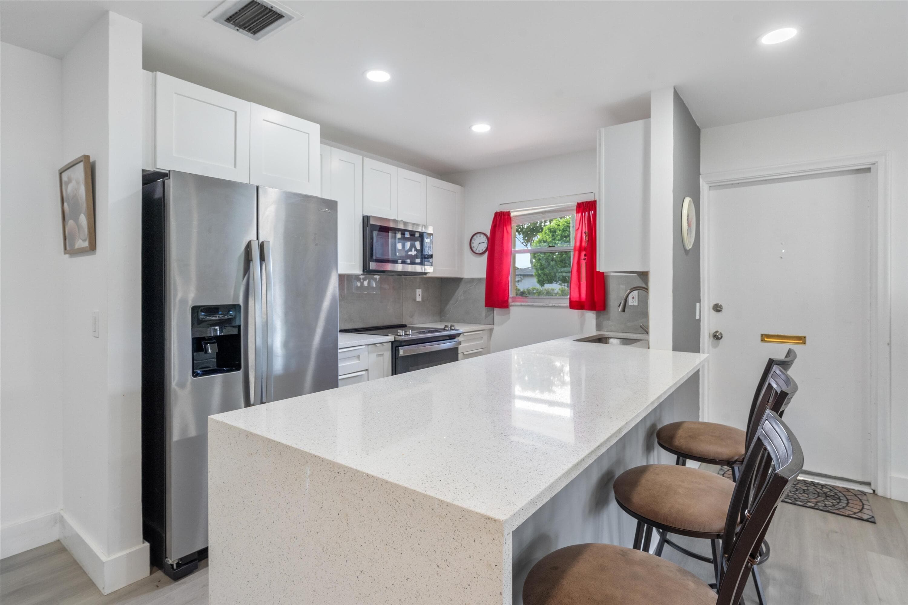 1022 Circle Drive A, Delray Beach, FL 33445 — photo 9 of 25