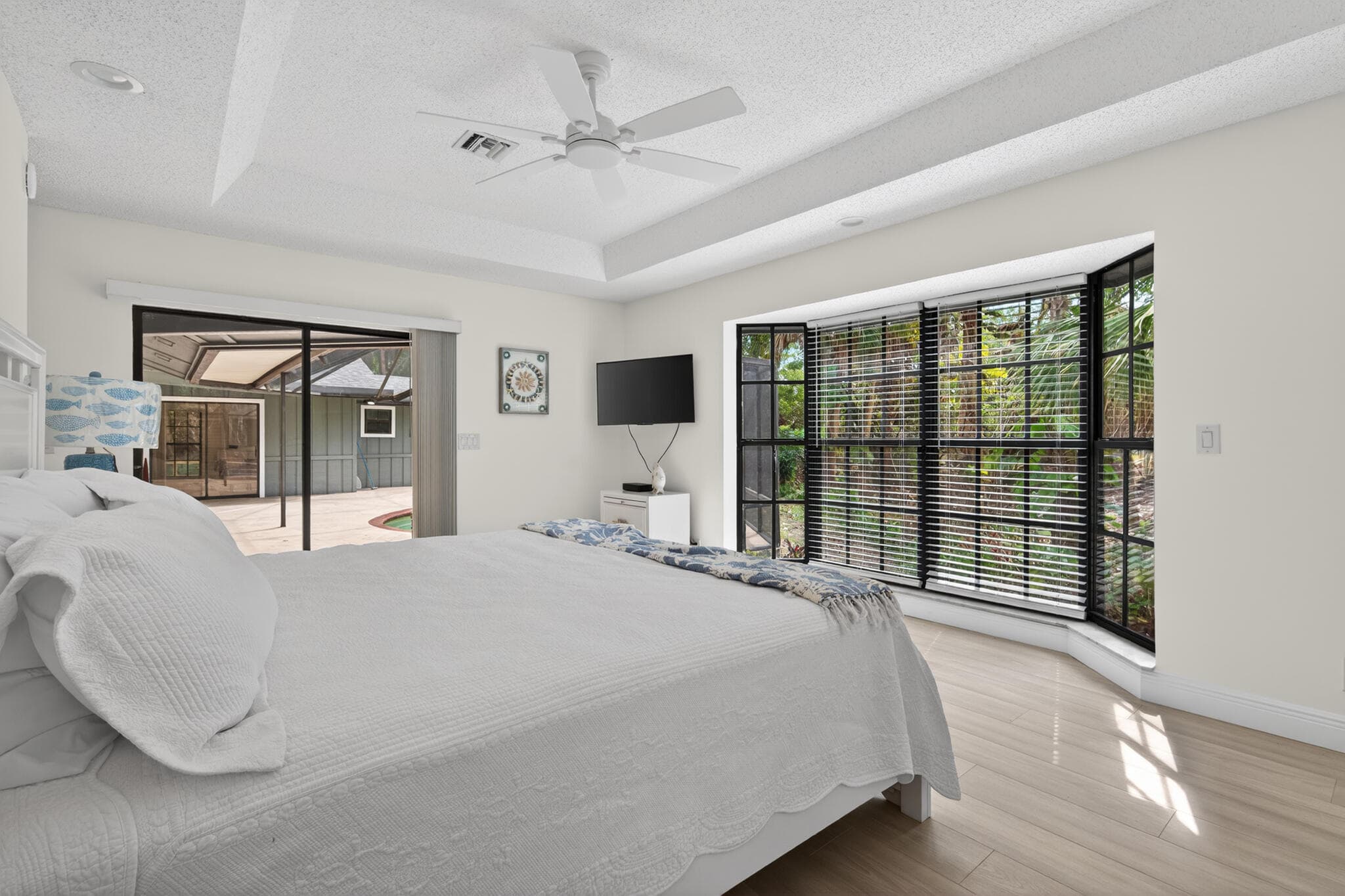 8166 N 155th Place, Palm Beach Gardens, FL 33418 — photo 12 of 20