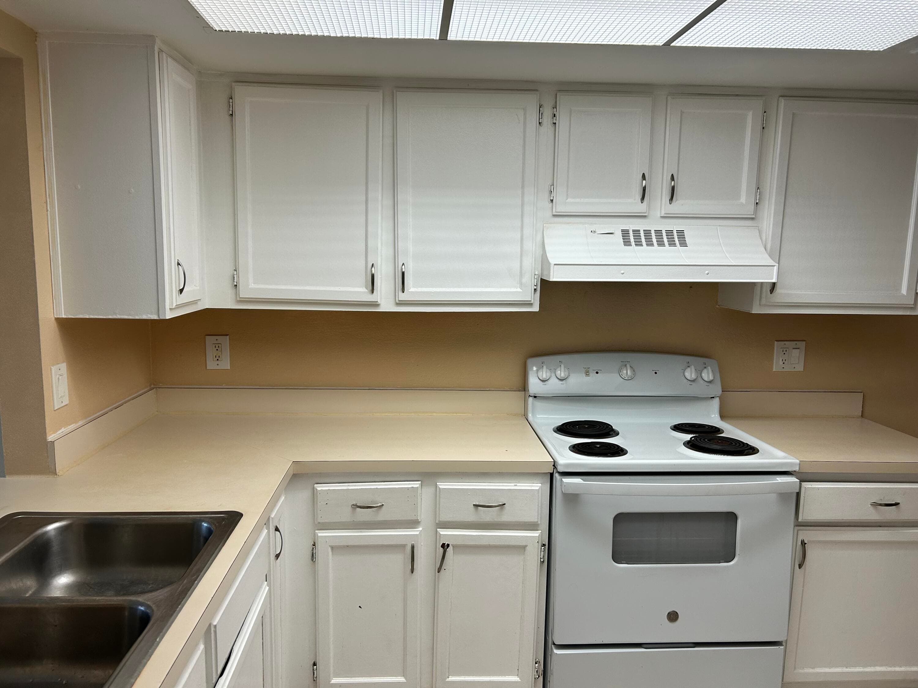2513 S 17th Street 207, Fort Pierce, FL 34982 — photo 8 of 11