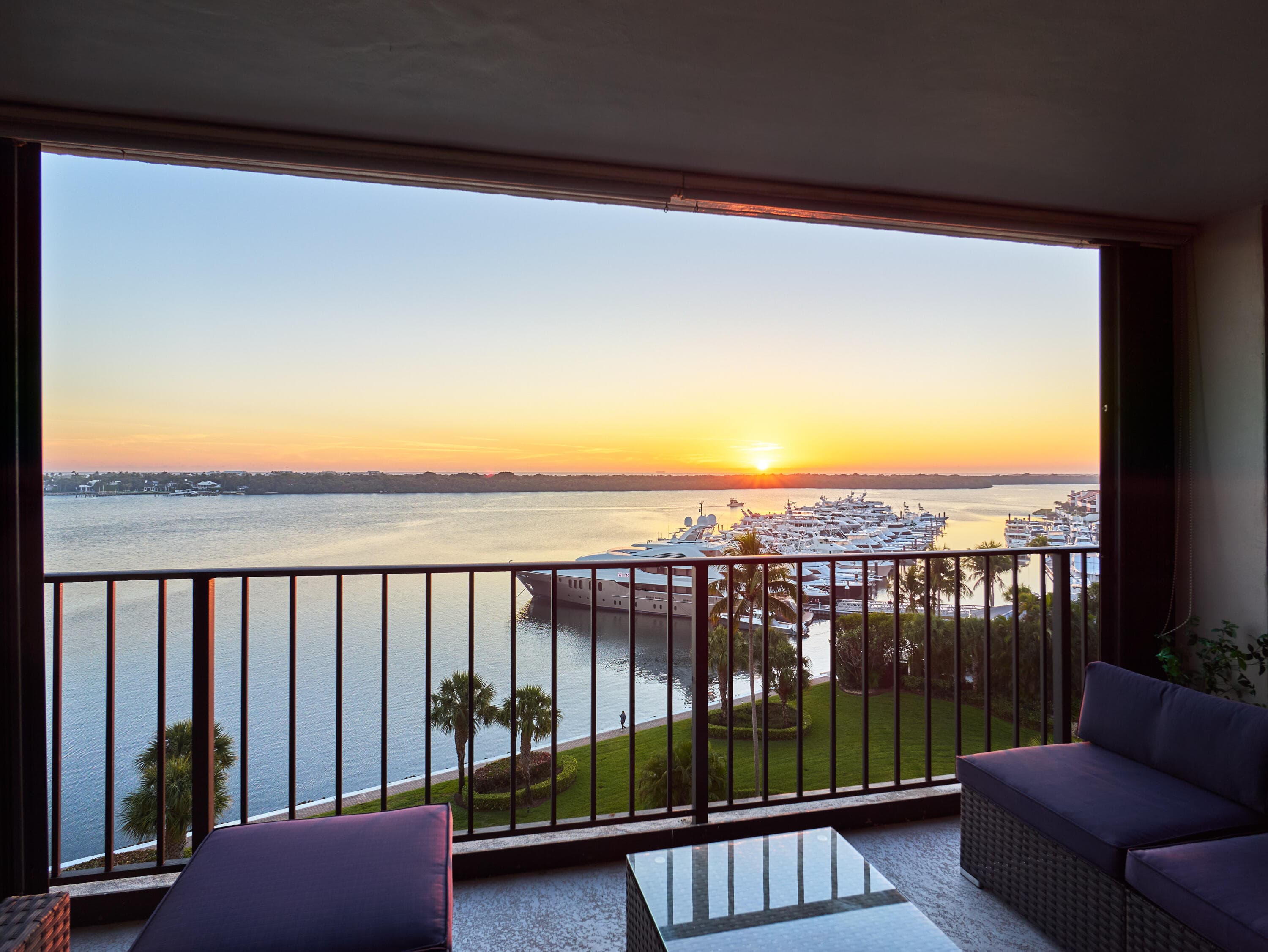 124 Lakeshore Drive 829, North Palm Beach, FL 33408 — photo 5 of 35