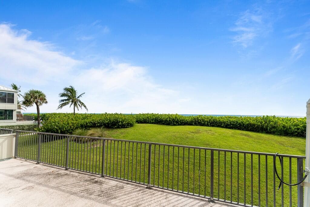 2051 NE Ocean Boulevard C13, Stuart, FL 34996 — photo 30 of 48