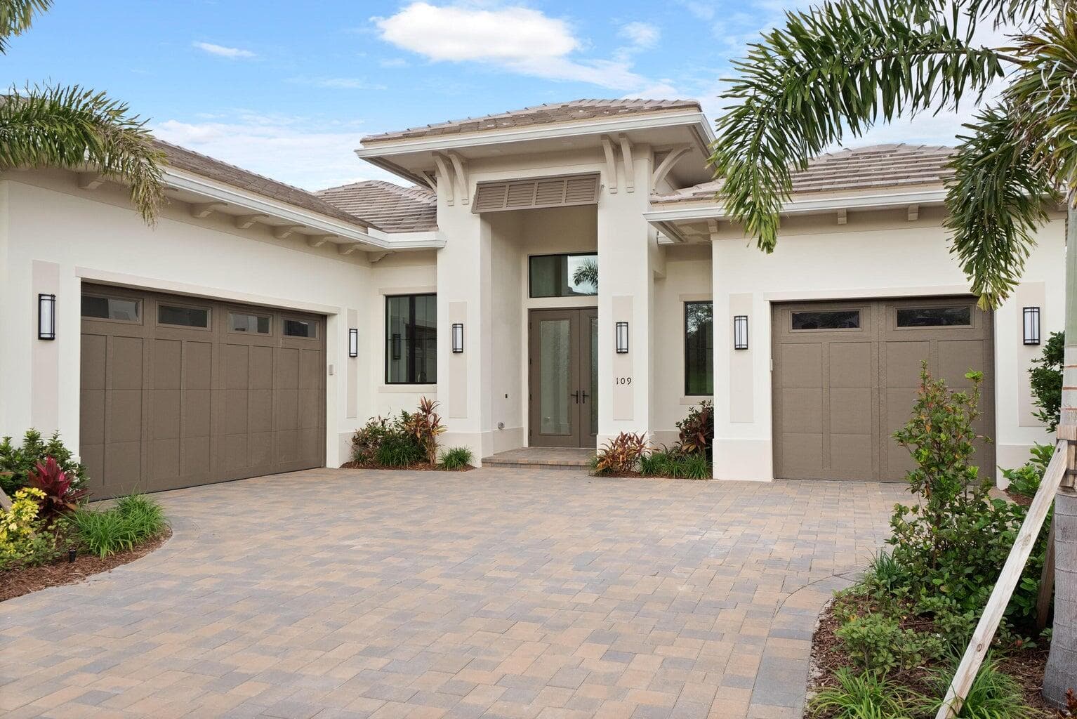 109 SE Via Verona, Port St. Lucie, FL 34984 — photo 2 of 48