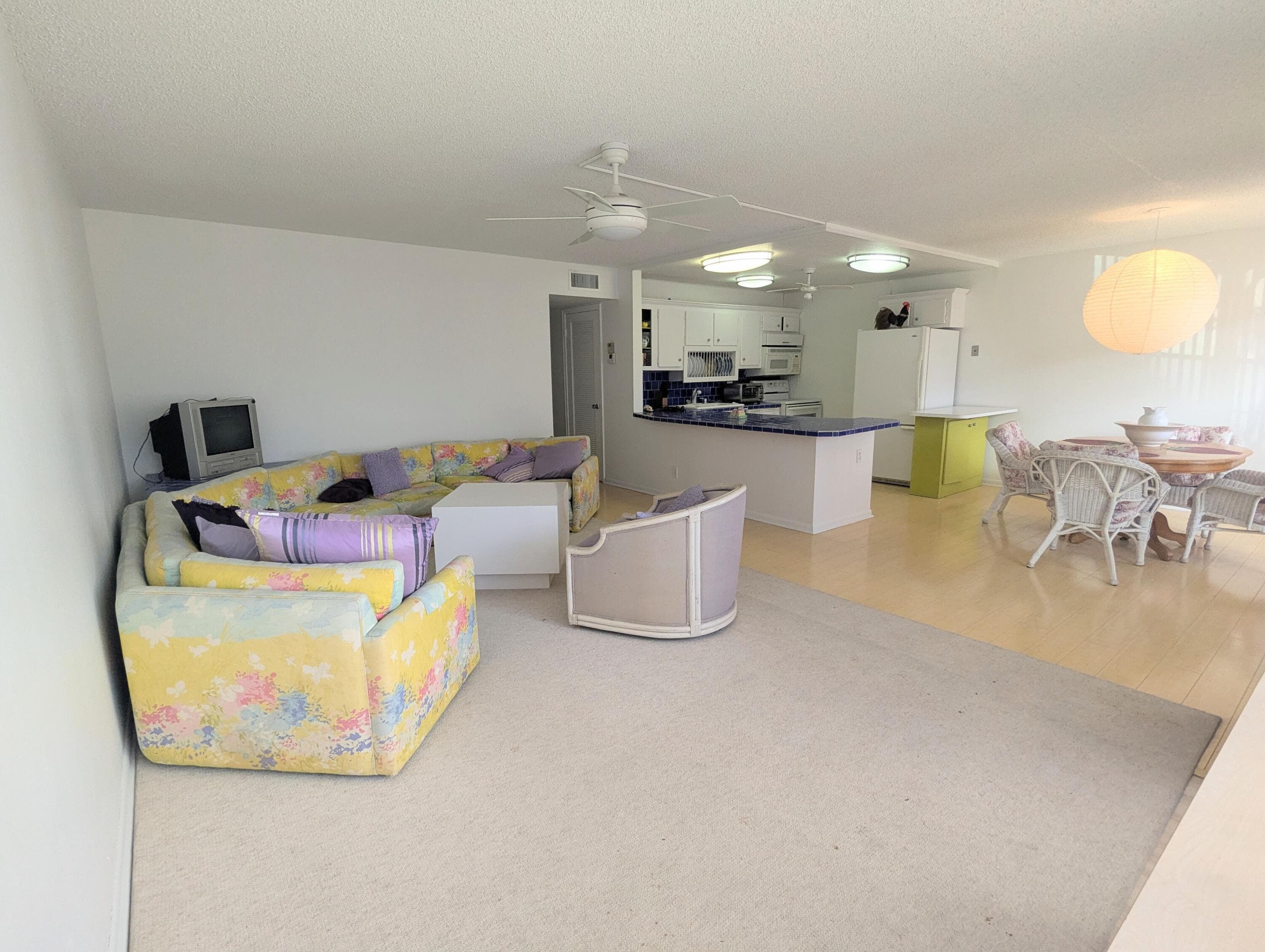 113 Wellington M, West Palm Beach, FL 33417 — photo 2 of 30