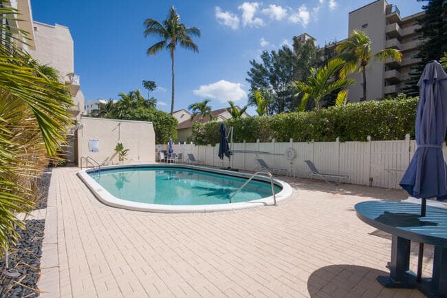 3575 S Ocean Boulevard 408, South Palm Beach, FL 33480 — photo 26 of 30
