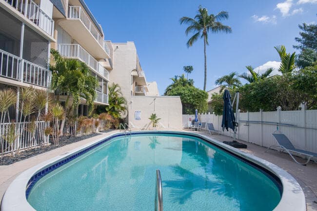 3575 S Ocean Boulevard 408, South Palm Beach, FL 33480 — photo 27 of 30