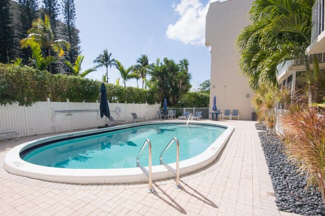 3575 S Ocean Boulevard 408, South Palm Beach, FL 33480 — photo 29 of 30