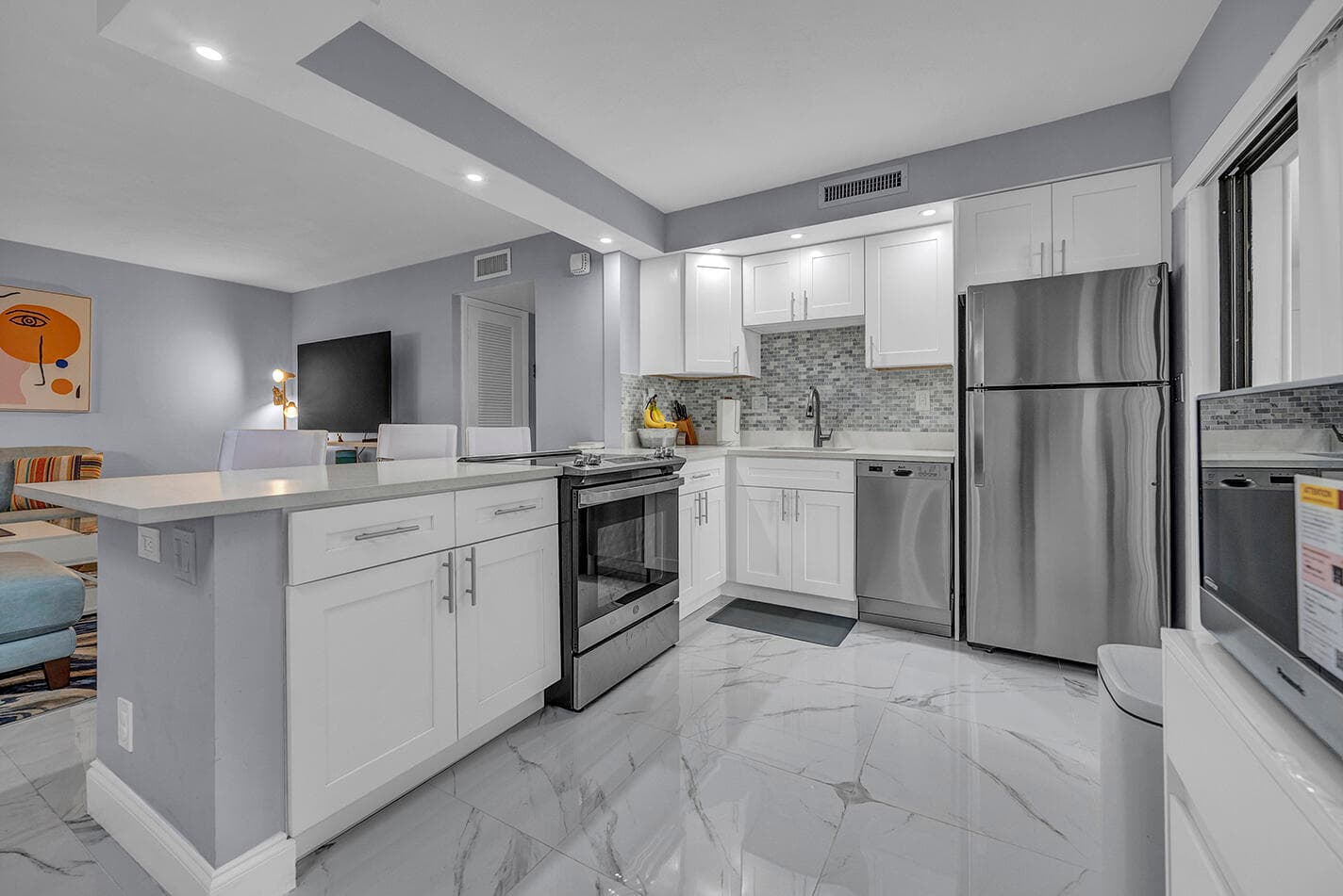 162 Capri D, Delray Beach, FL 33484 — photo 1 of 19