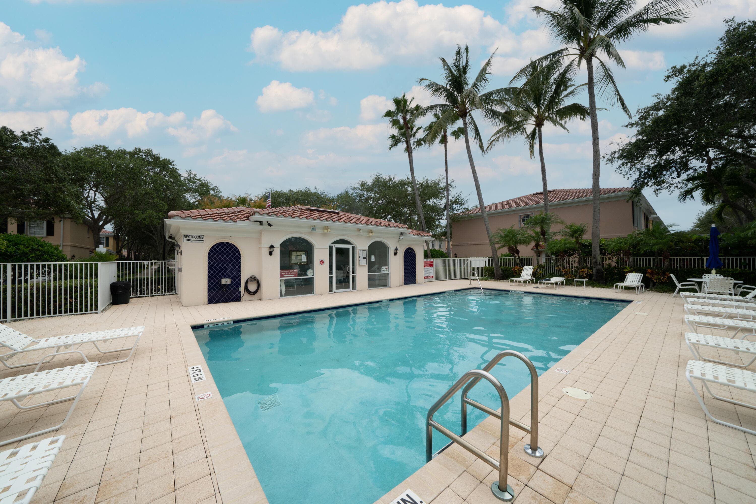 3 Oakland Court, Tequesta, FL 33469 — photo 41 of 48