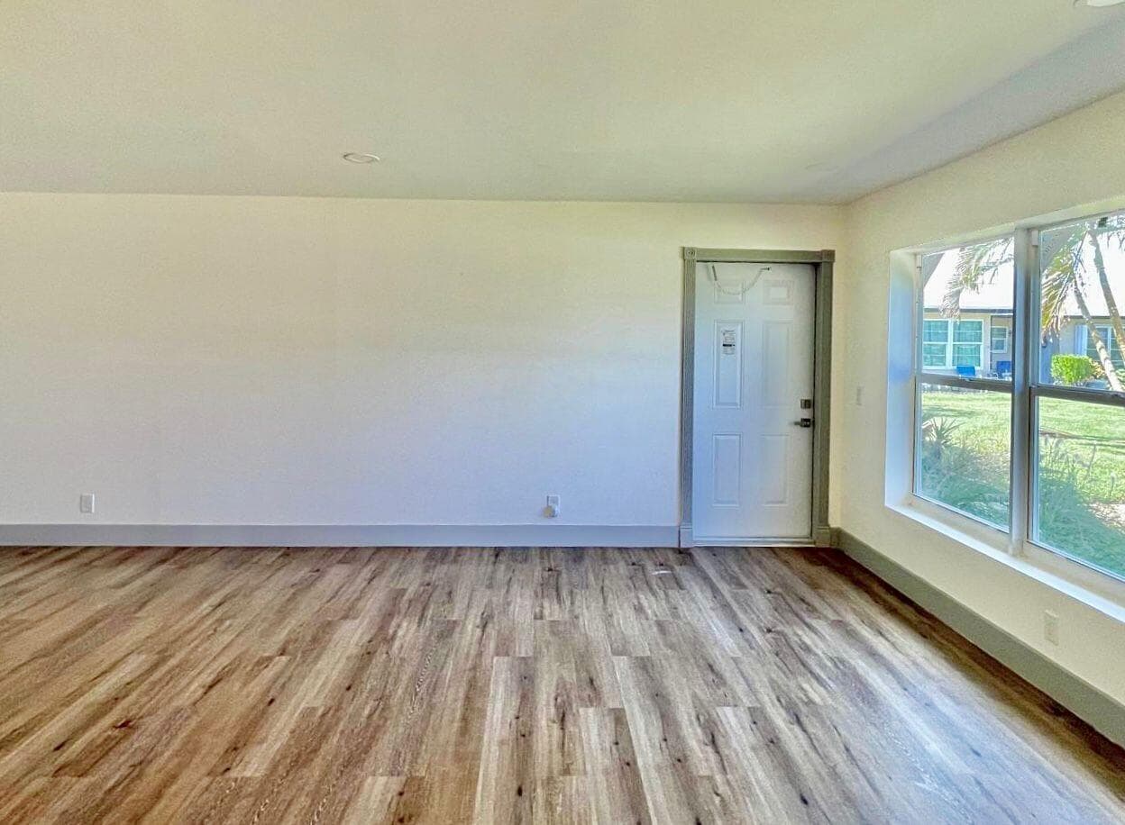 892 High Point Boulevard N C, Delray Beach, FL 33445 — photo 4 of 6