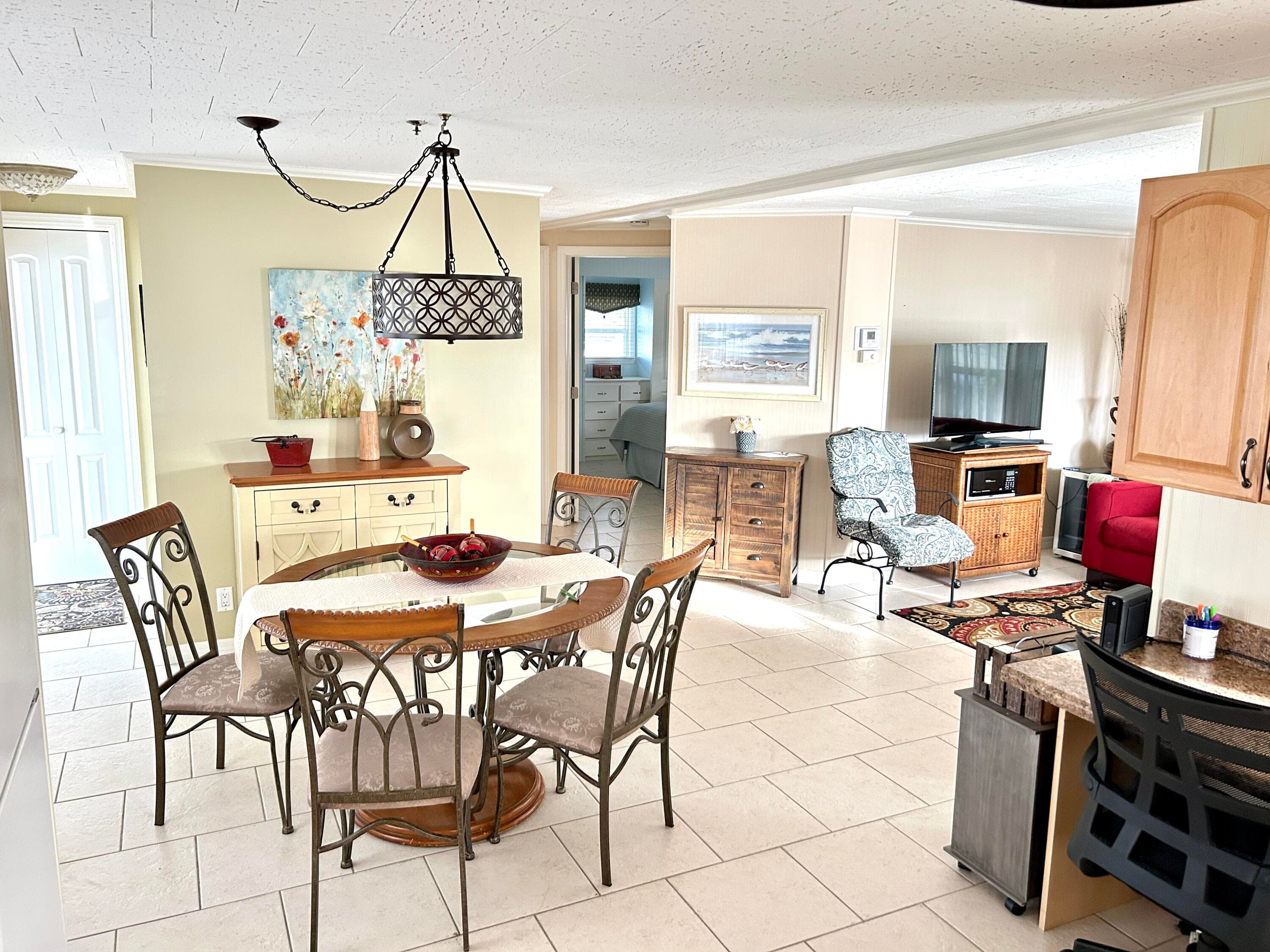 1401 S 33 Road, Hollywood, FL 33021 — photo 11 of 44