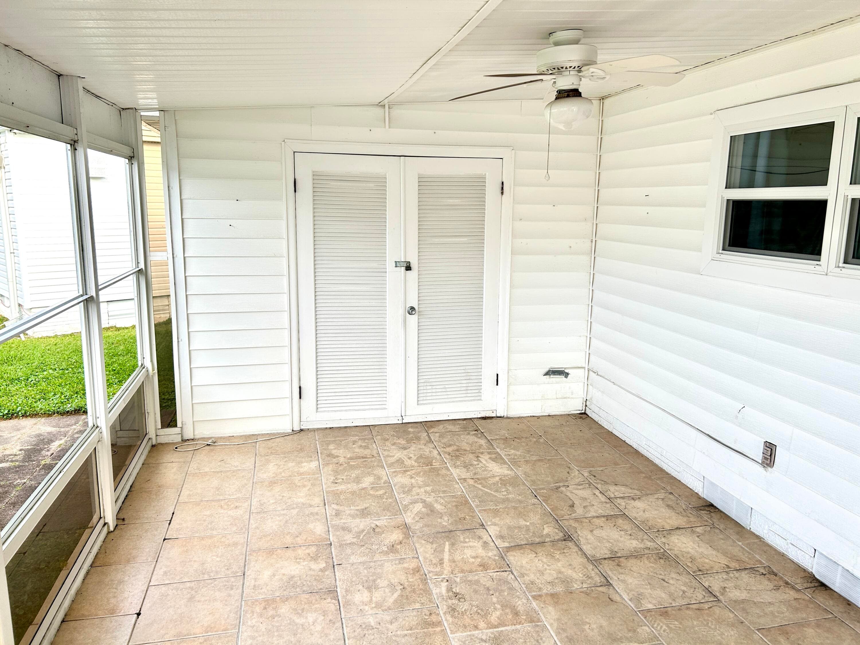 1401 S 33 Road, Hollywood, FL 33021 — photo 6 of 44