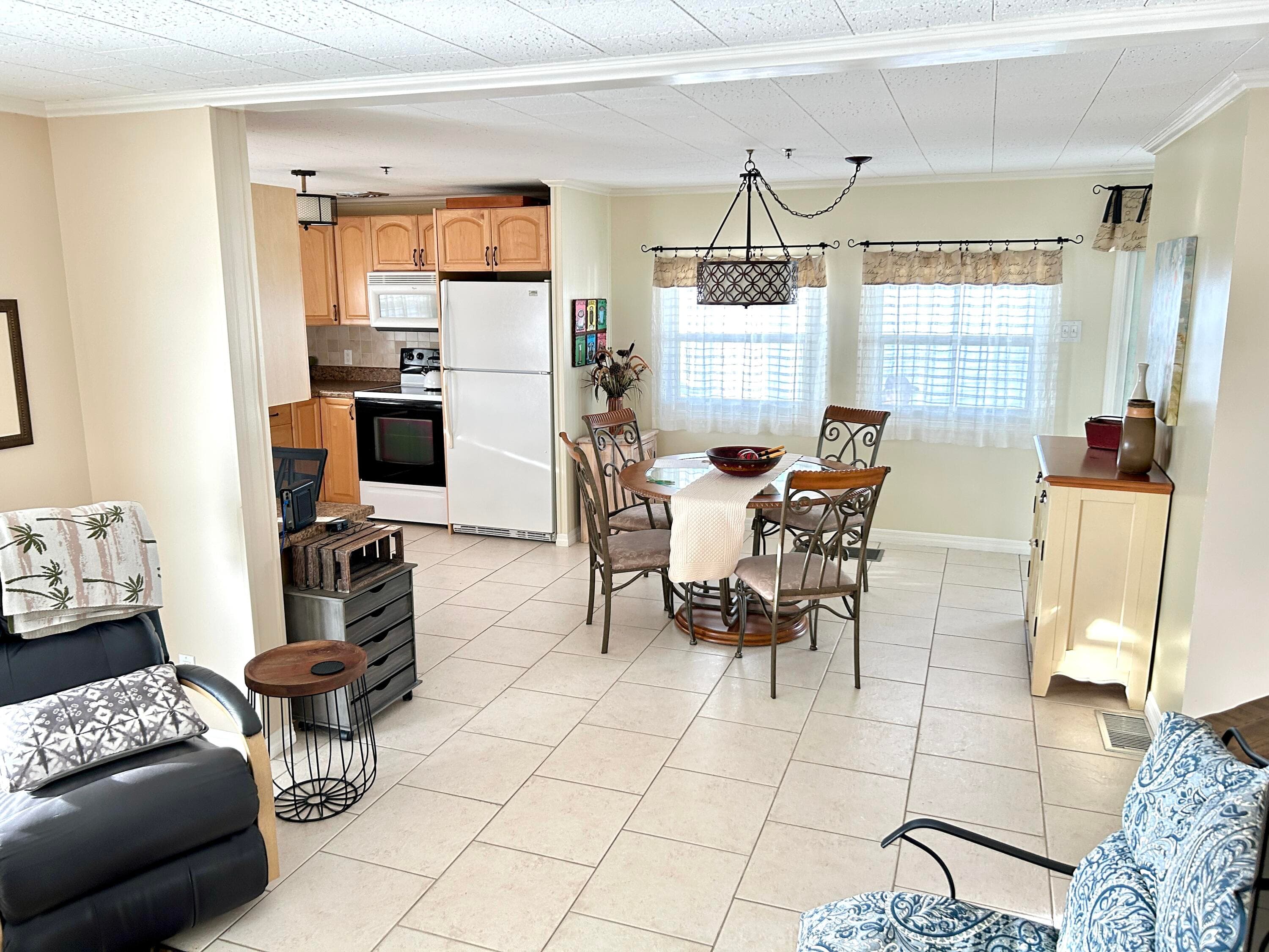 1401 S 33 Road, Hollywood, FL 33021 — photo 13 of 44