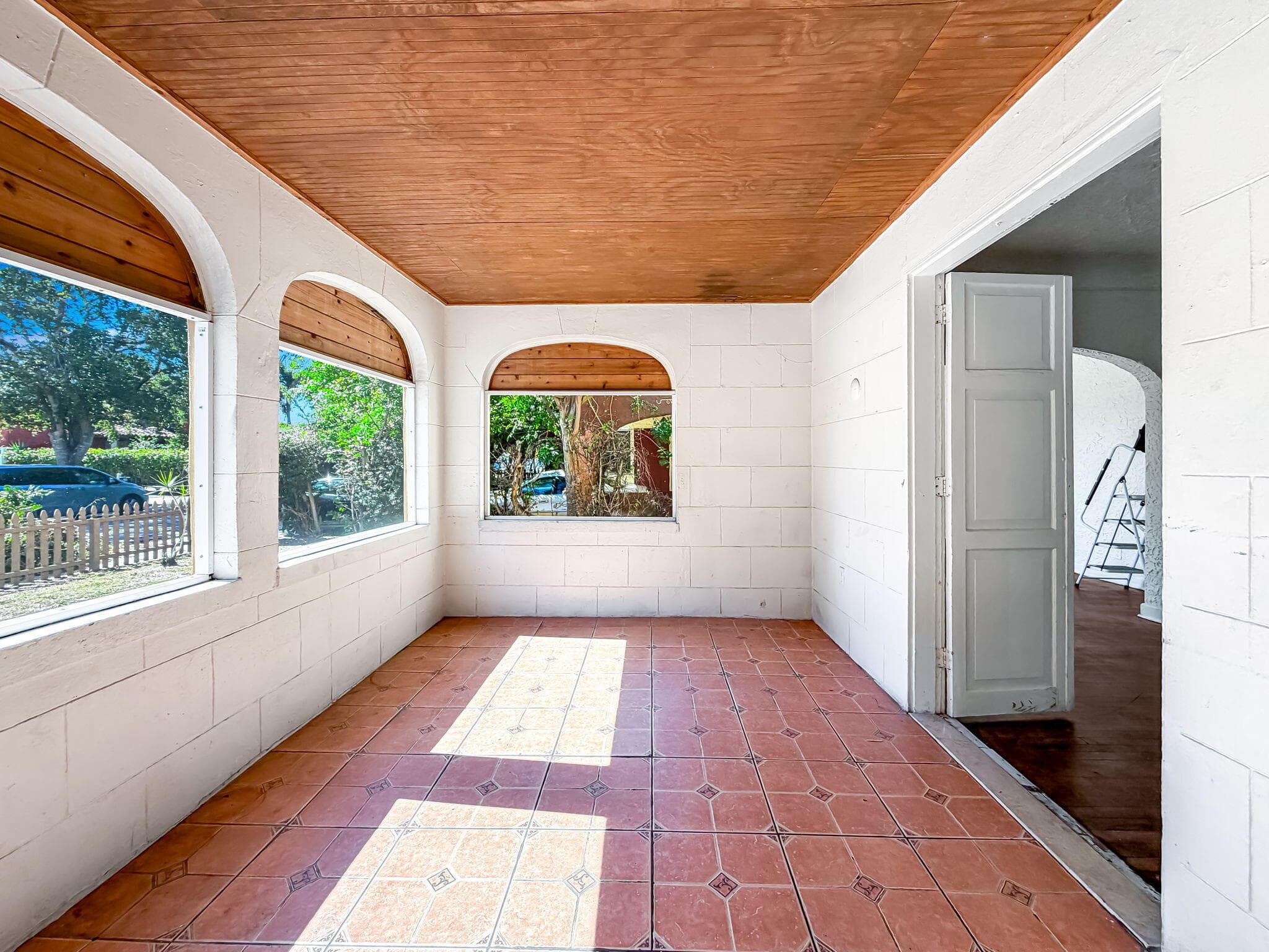 619 30th Street, West Palm Beach, FL 33407 — photo 10 of 57
