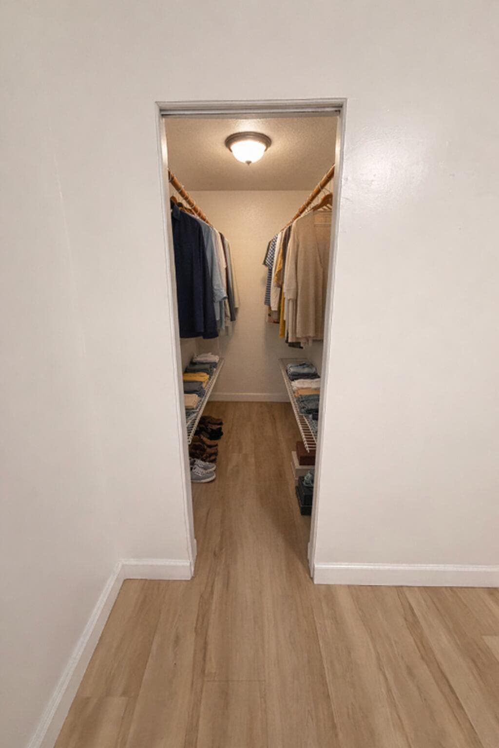 916 Sharar Avenue Apartment, Opa-Locka, FL 33054 — photo 8 of 10