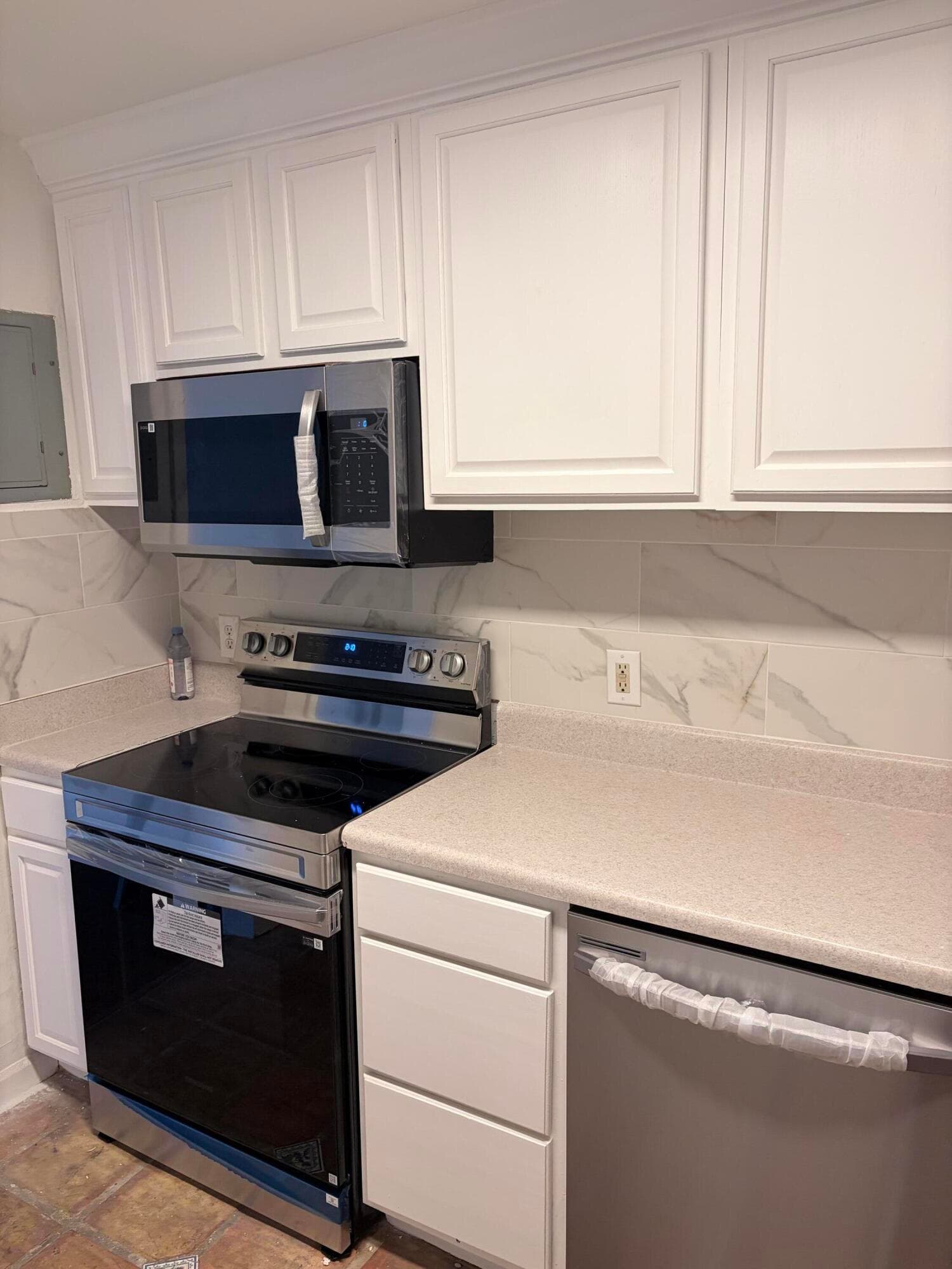 213 SE 9th Street, Delray Beach, FL 33483 — photo 5 of 16