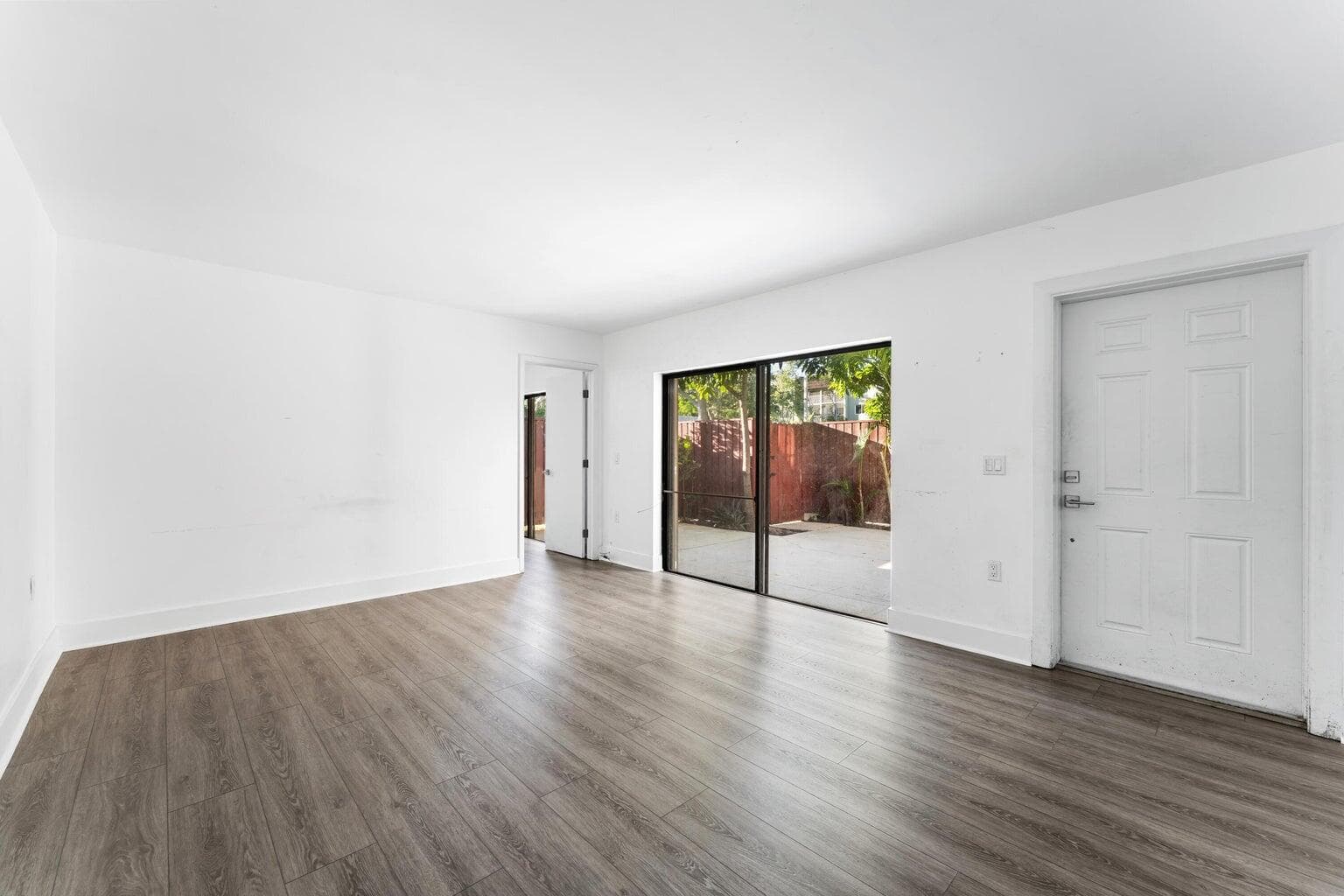 1700 Embassy Drive 708, West Palm Beach, FL 33401 — photo 13 of 36