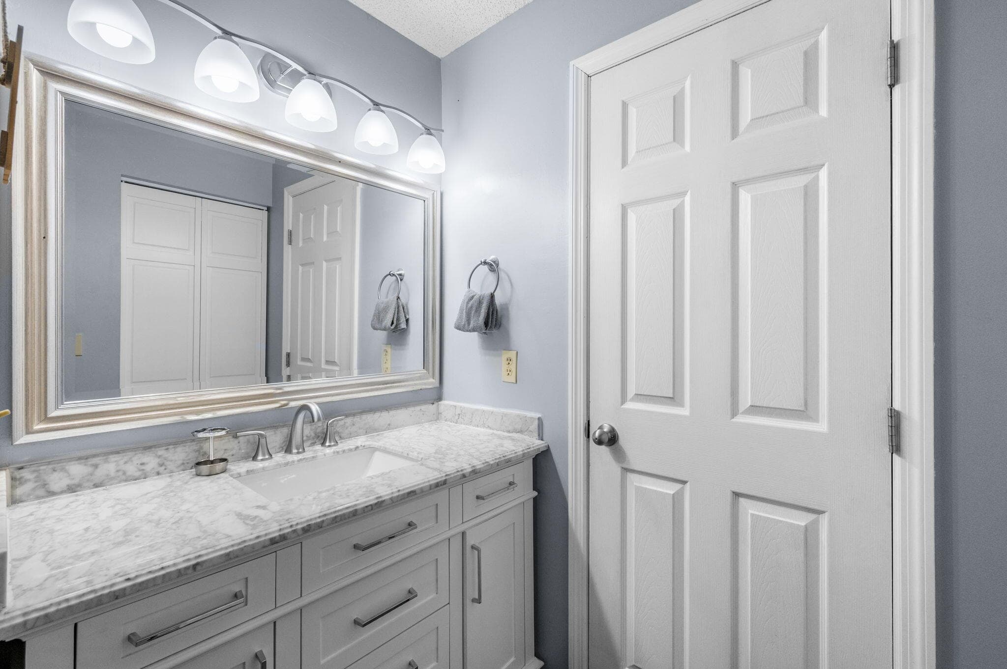 830 Timberview Drive E, Fort Pierce, FL 34982 — photo 15 of 19