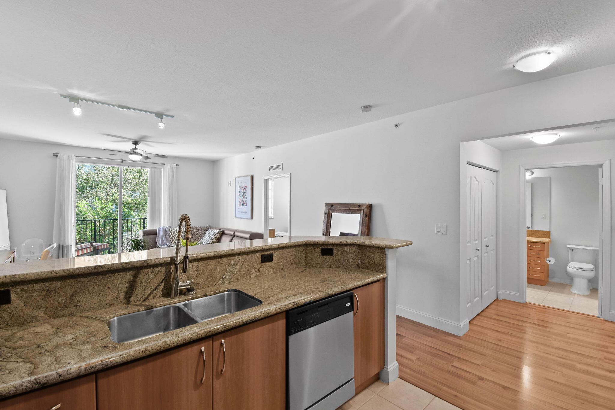 250 NE 3rd Avenue 1320, Delray Beach, FL 33444 — photo 12 of 36