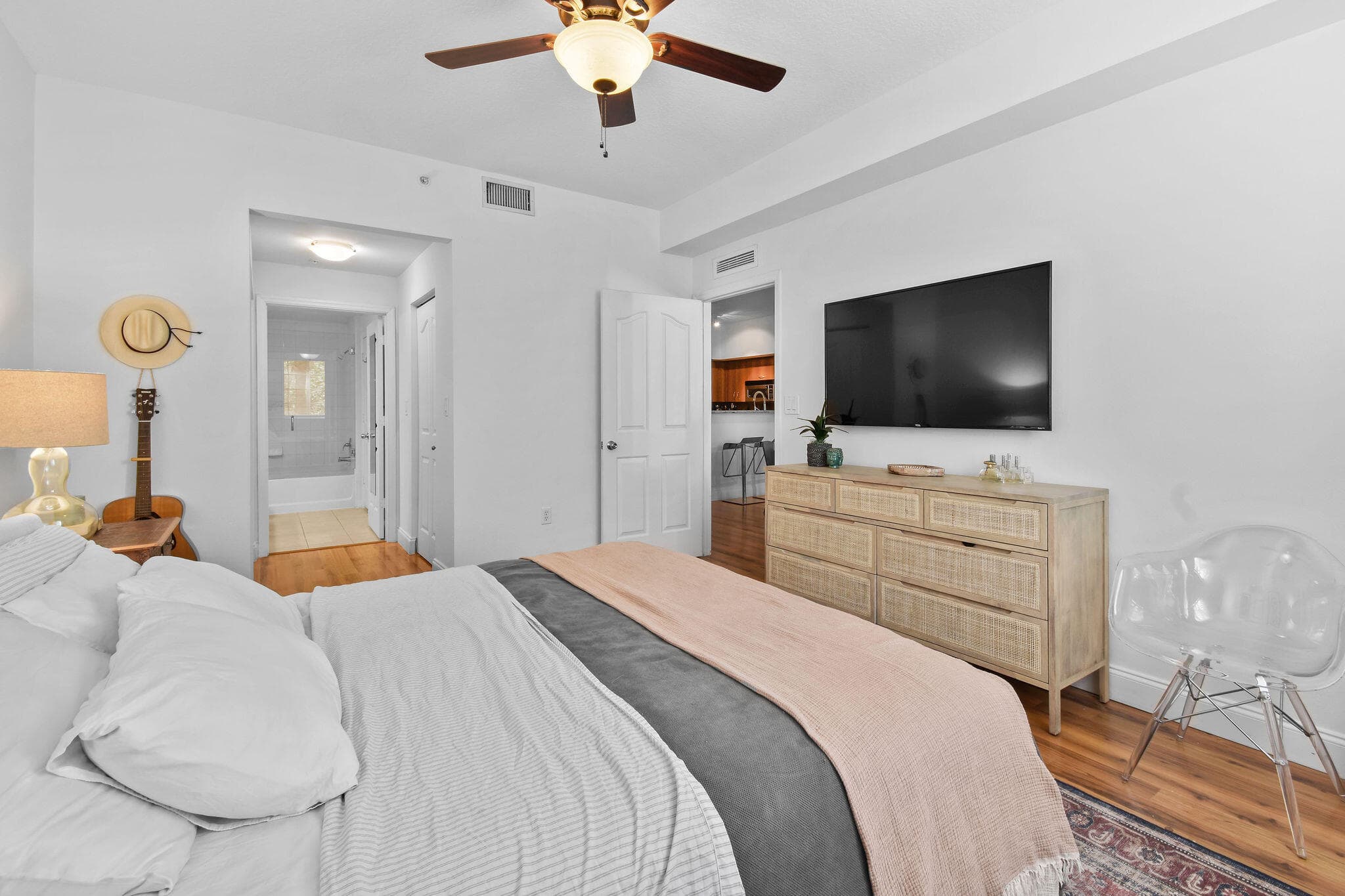 250 NE 3rd Avenue 1320, Delray Beach, FL 33444 — photo 15 of 36