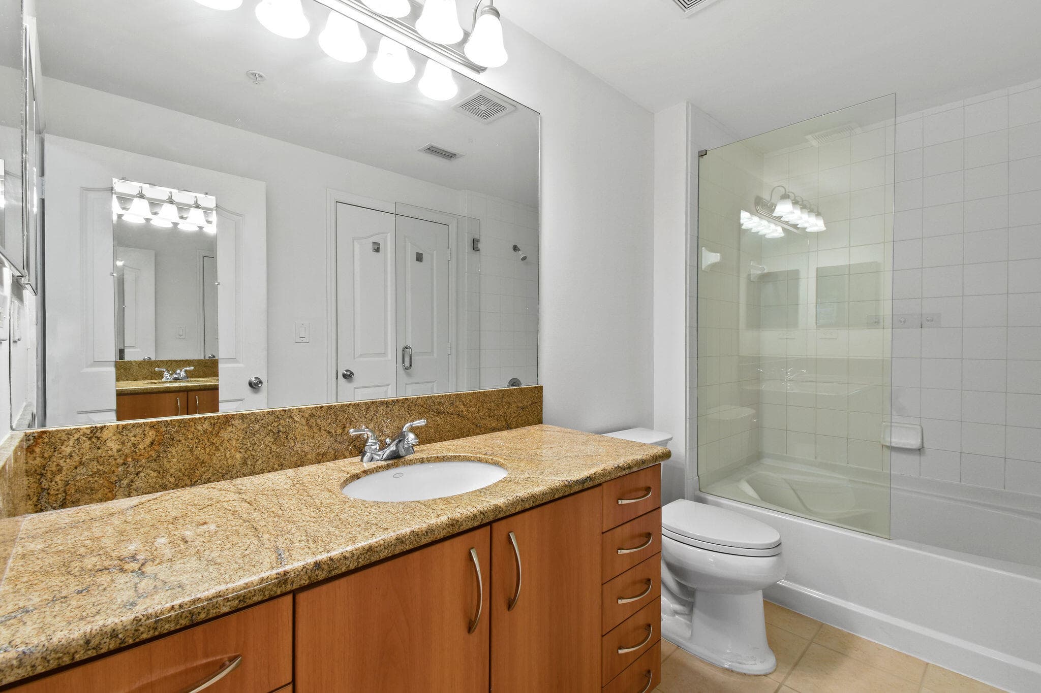 250 NE 3rd Avenue 1320, Delray Beach, FL 33444 — photo 17 of 36
