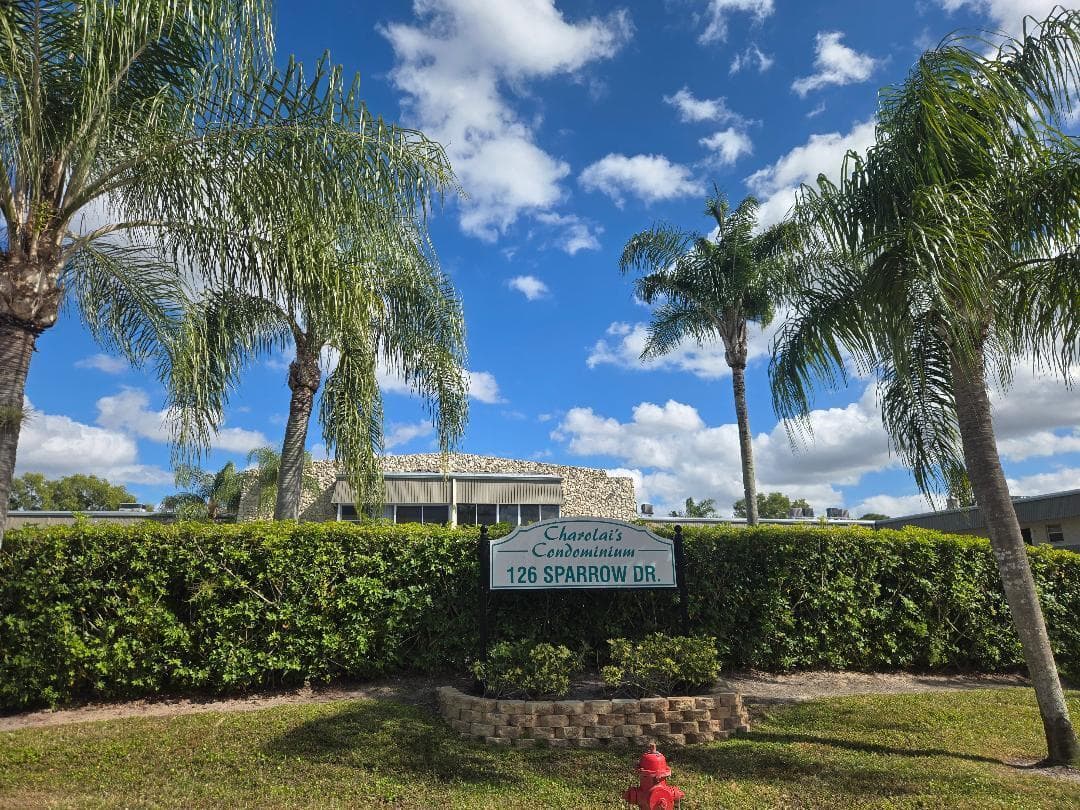 126 Sparrow Drive 22a, Royal Palm Beach, FL 33411 — photo 7 of 52