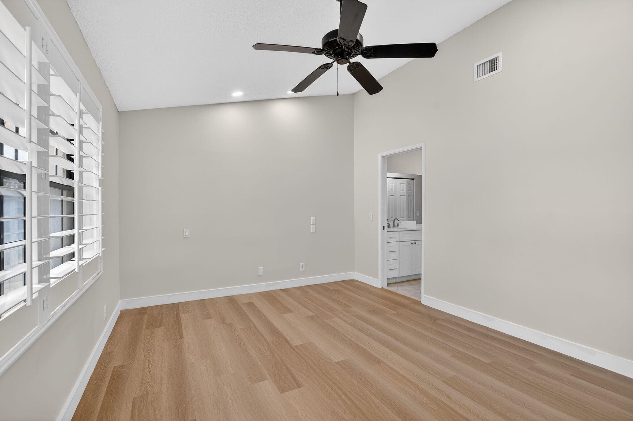 7818 La Mirada Drive 7818, Boca Raton, FL 33433 — photo 13 of 45