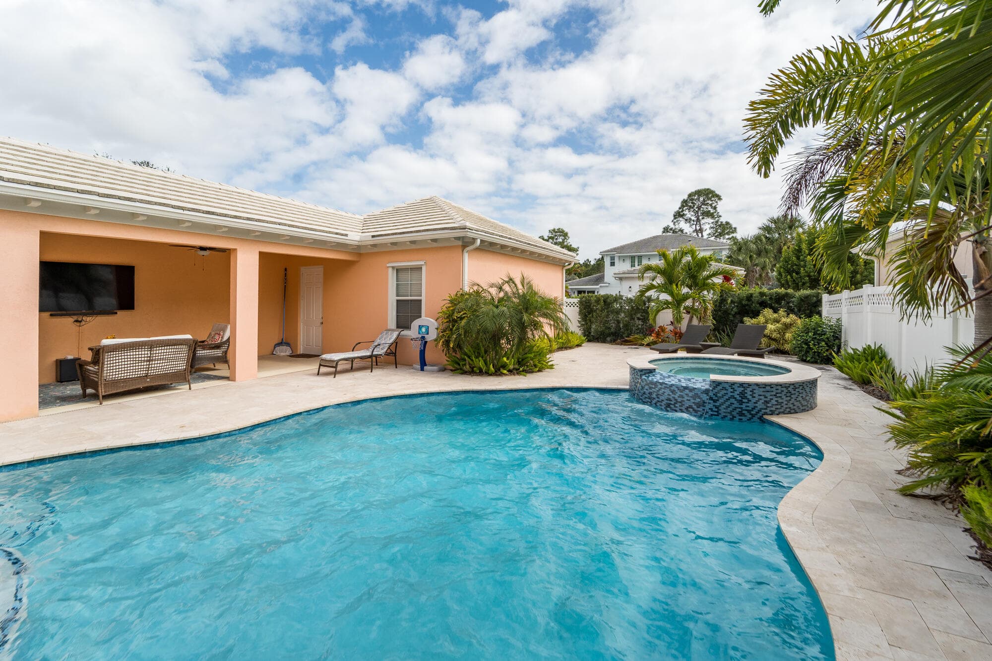 2625 E Community Drive, Jupiter, FL 33458 — photo 34 of 45