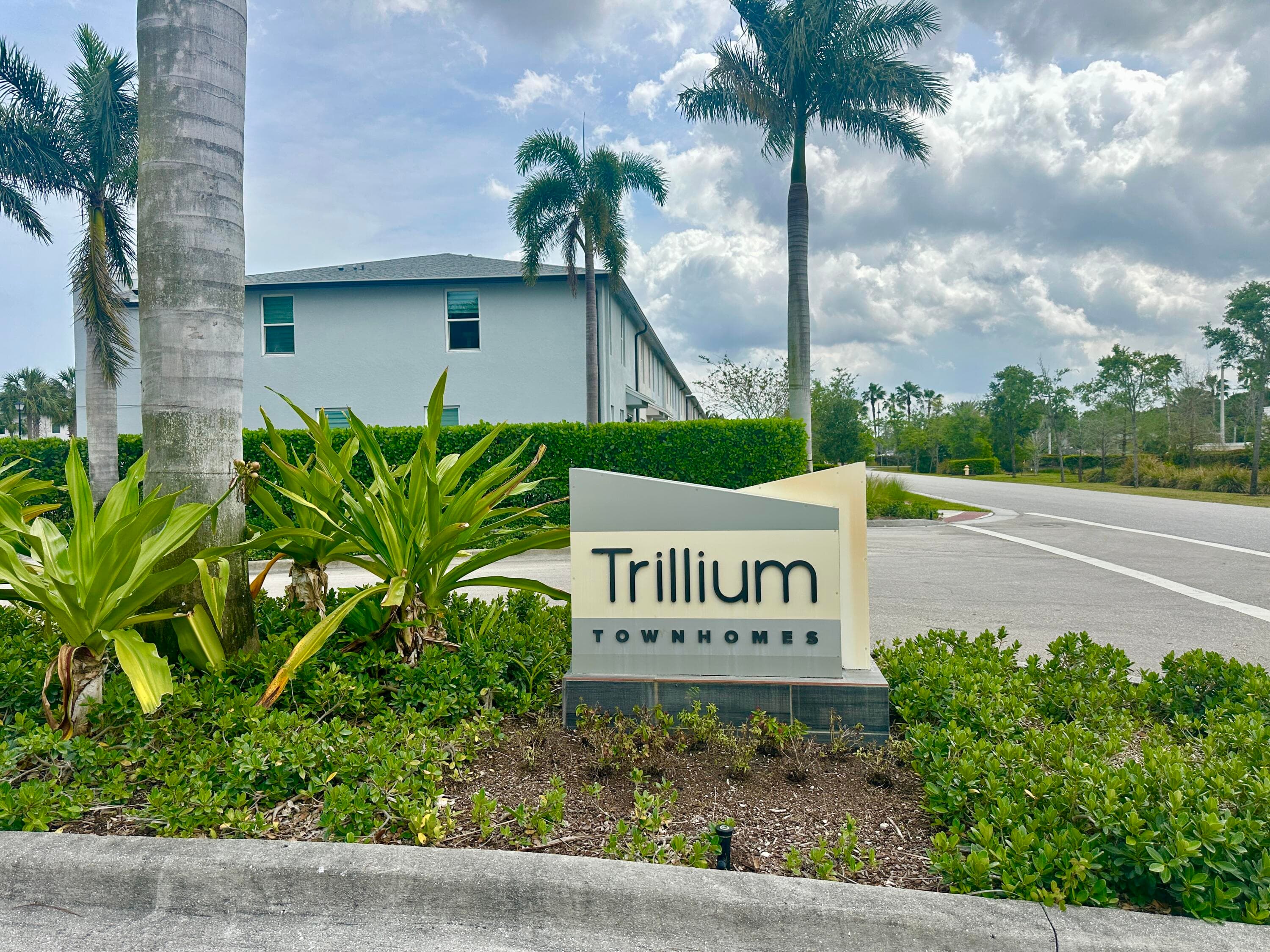 2401 SE Tarvest Way, Stuart, FL 34997 — photo 2 of 47