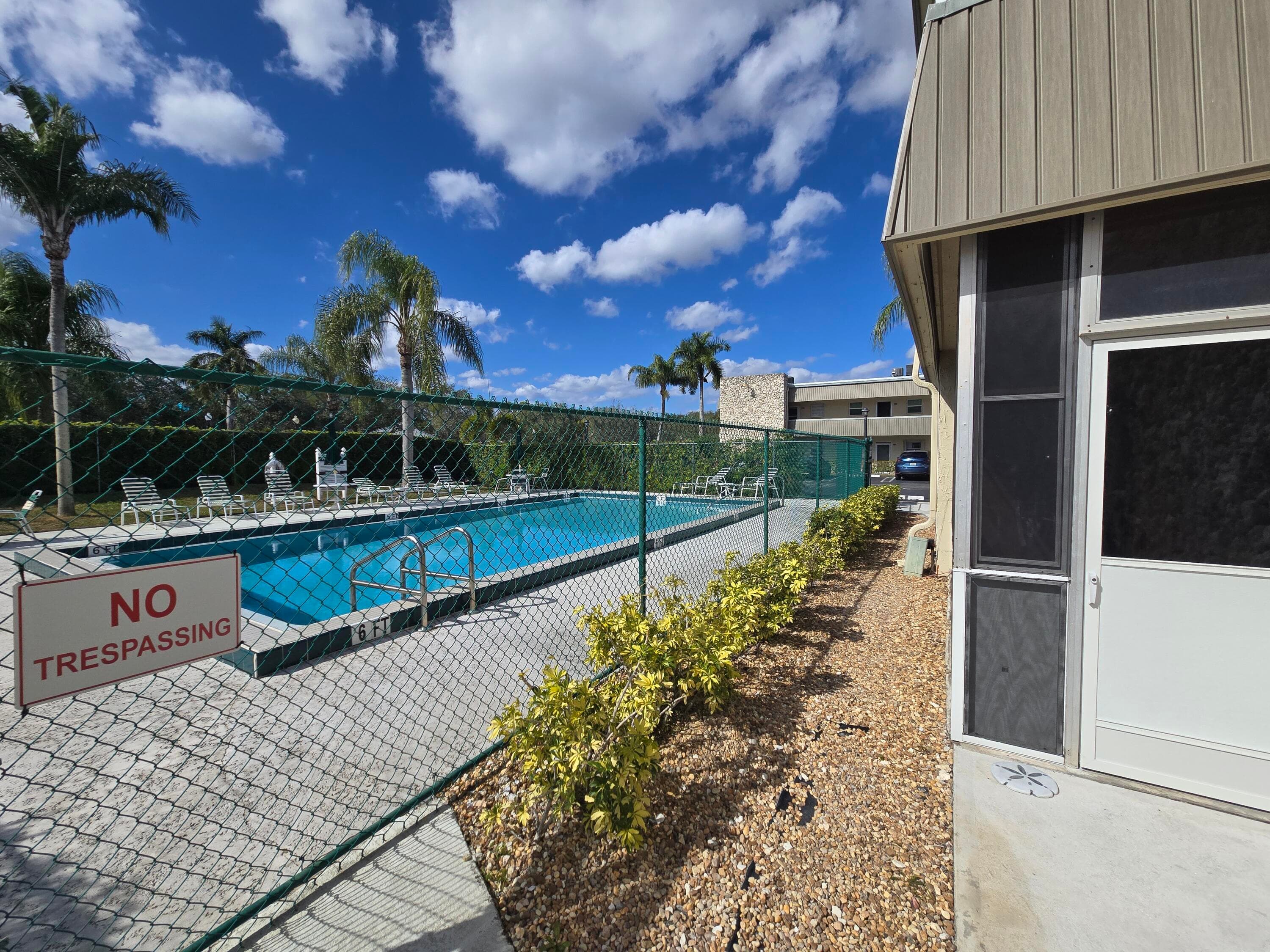 126 Sparrow Drive 22a, Royal Palm Beach, FL 33411 — photo 3 of 52