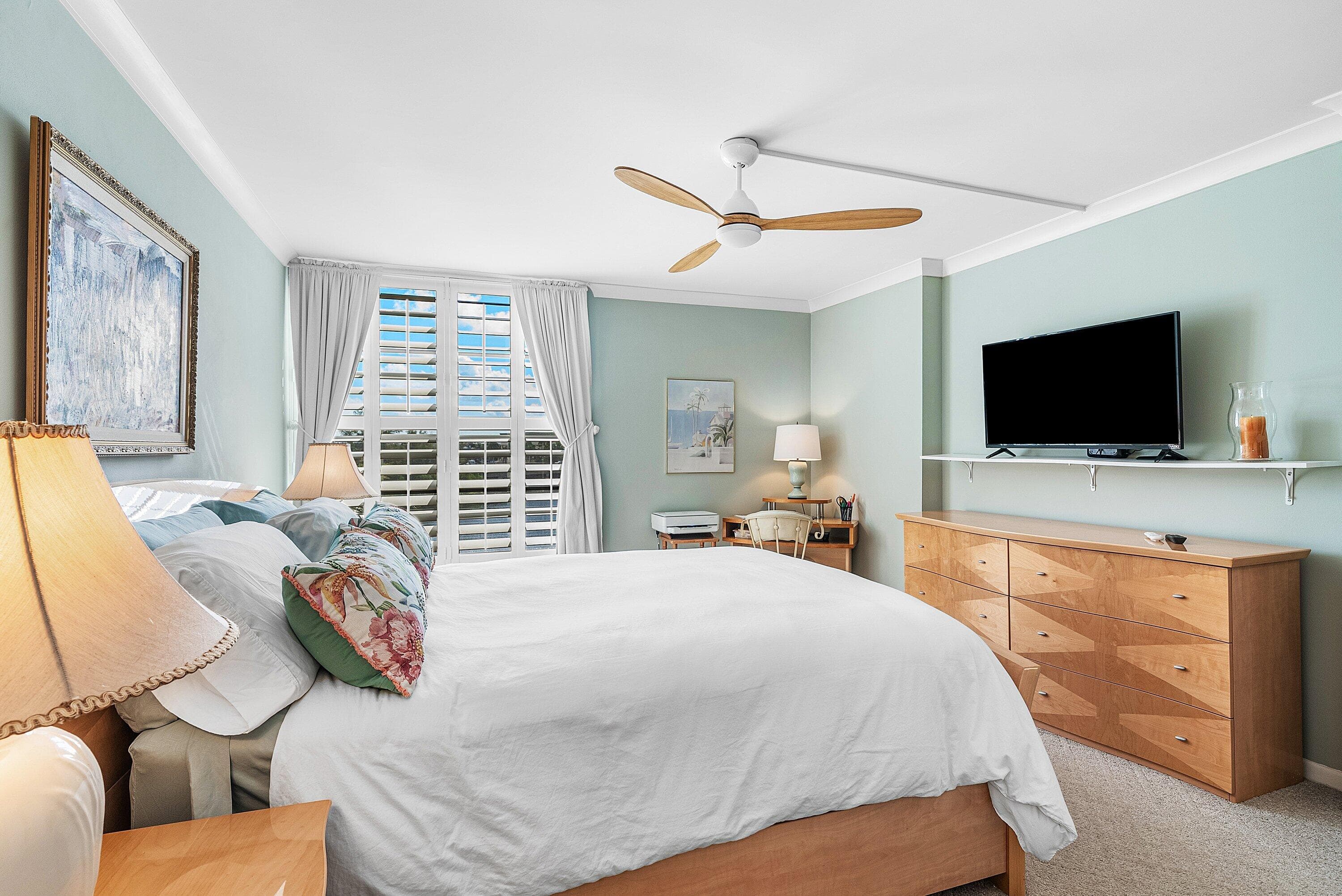 7 Royal Palm Way 507, Boca Raton, FL 33432 — photo 16 of 47
