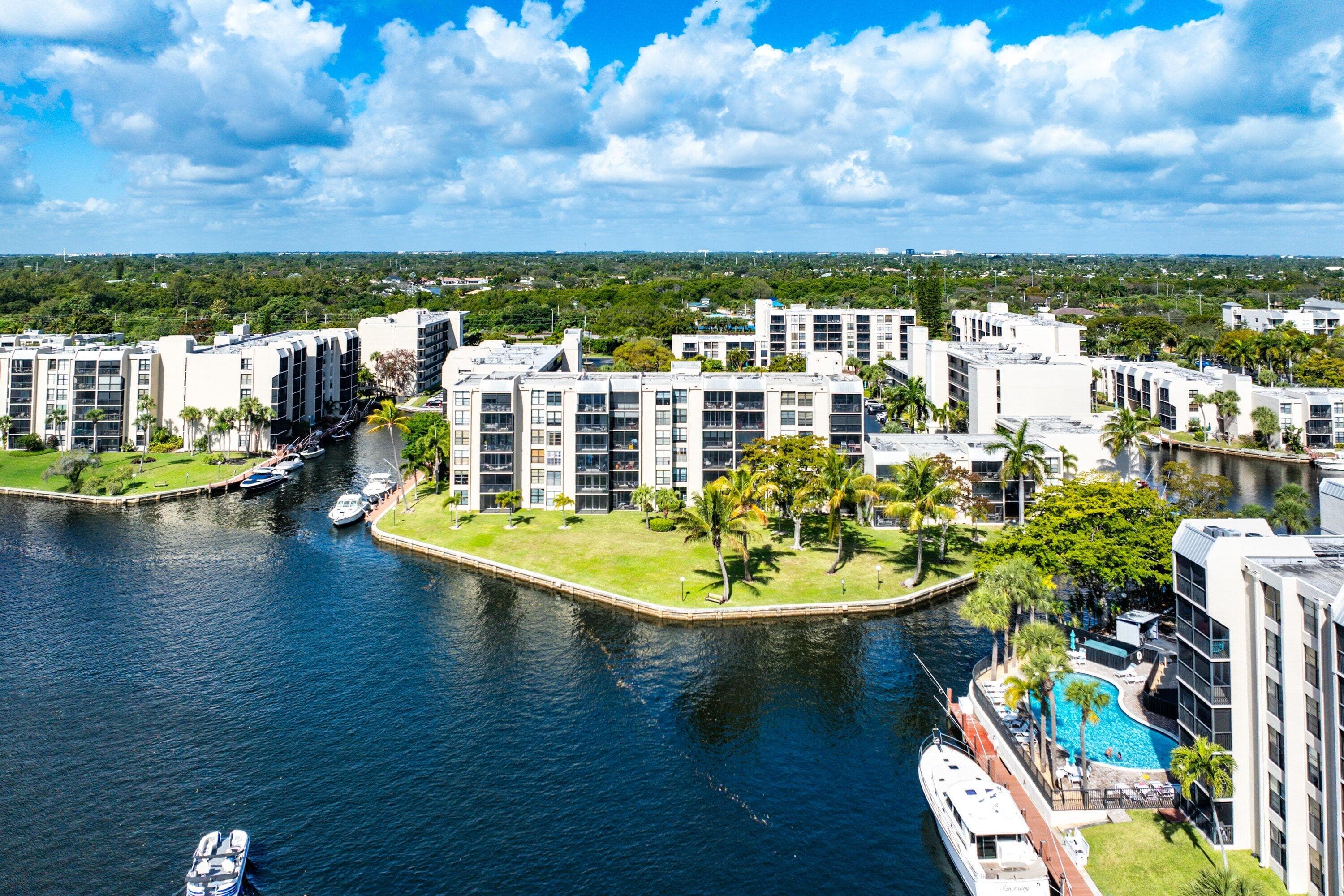 7 Royal Palm Way 507, Boca Raton, FL 33432 — photo 44 of 47