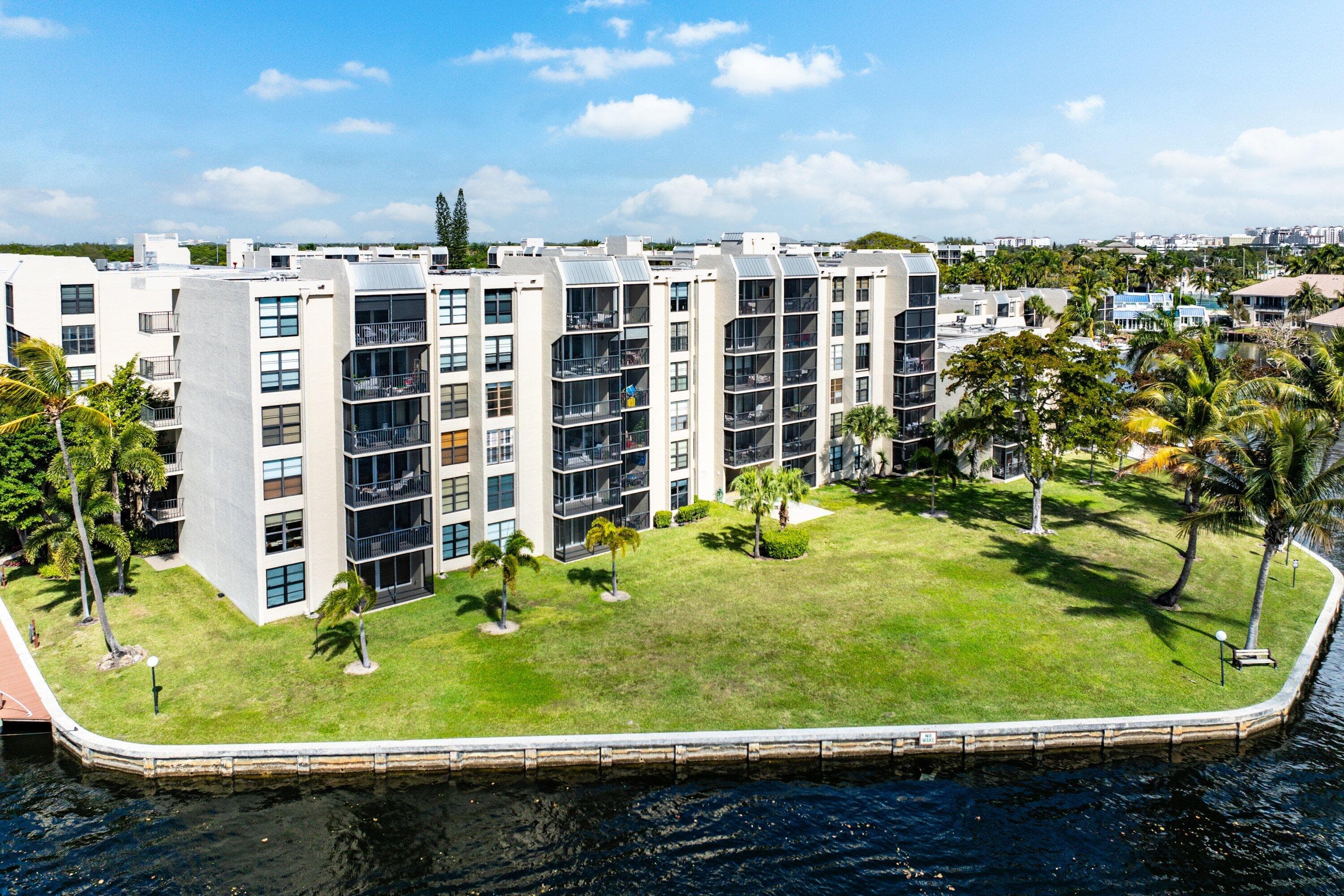 7 Royal Palm Way 507, Boca Raton, FL 33432 — photo 43 of 47