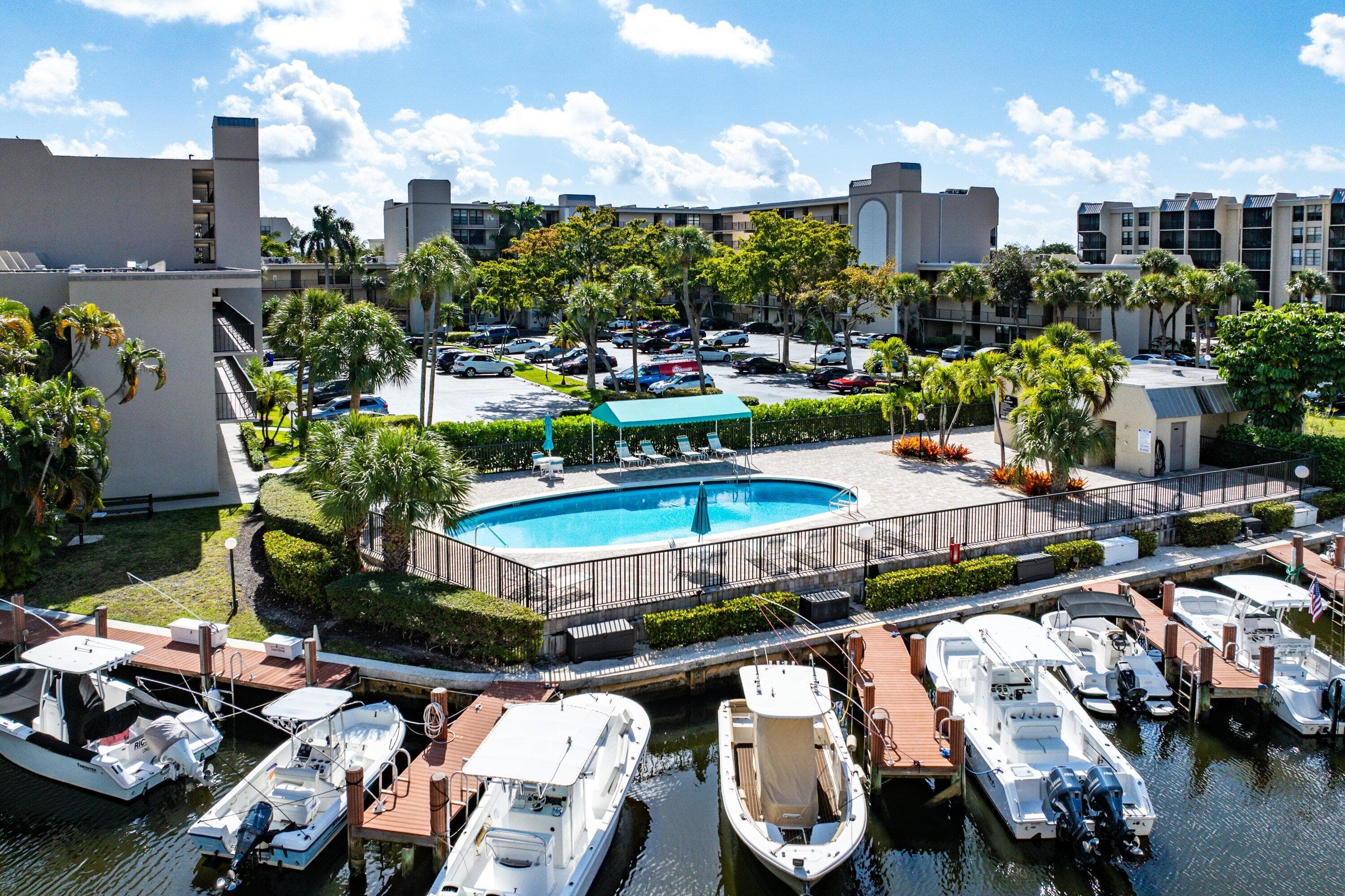 7 Royal Palm Way 507, Boca Raton, FL 33432 — photo 28 of 47