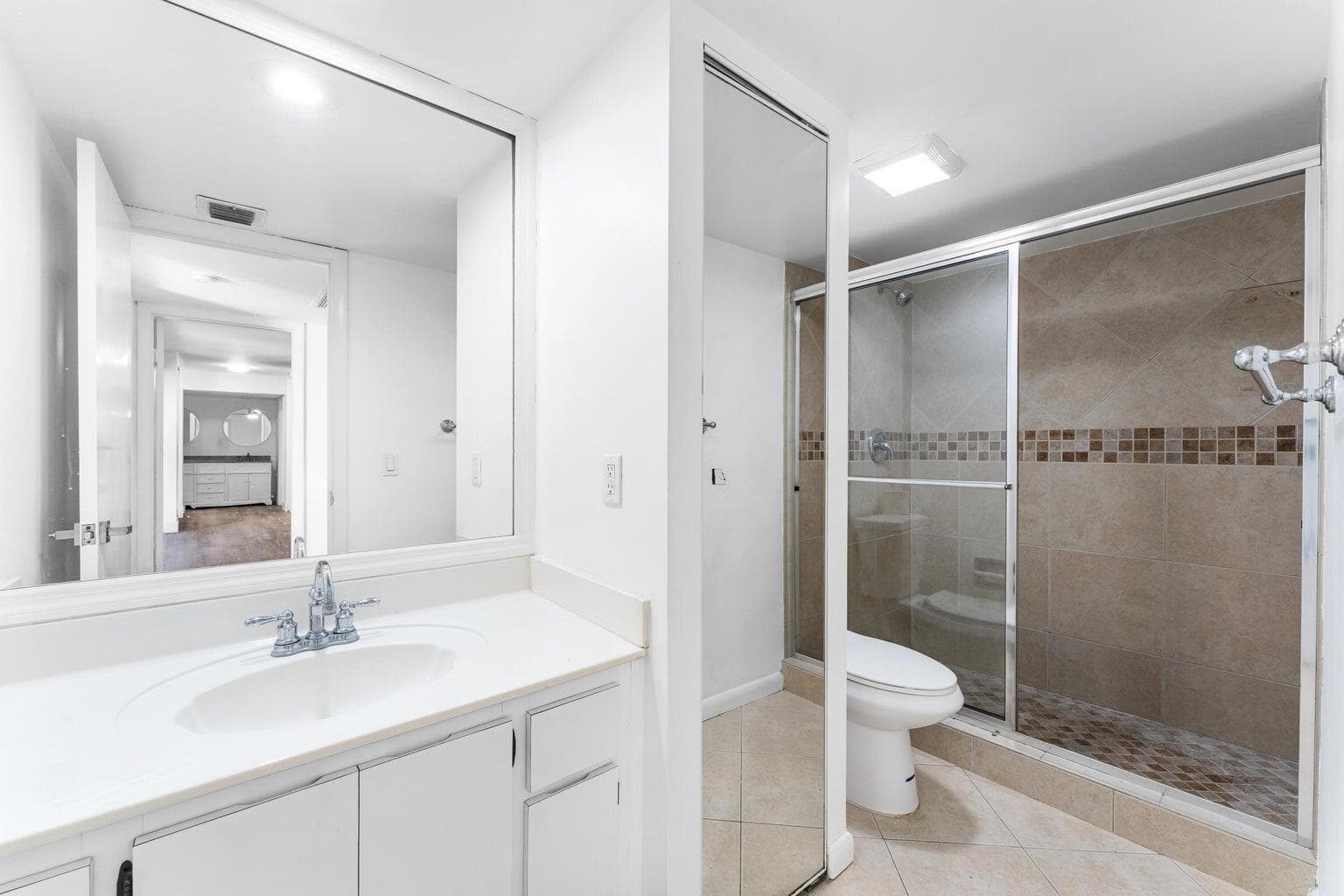 1700 Embassy Drive 708, West Palm Beach, FL 33401 — photo 34 of 36