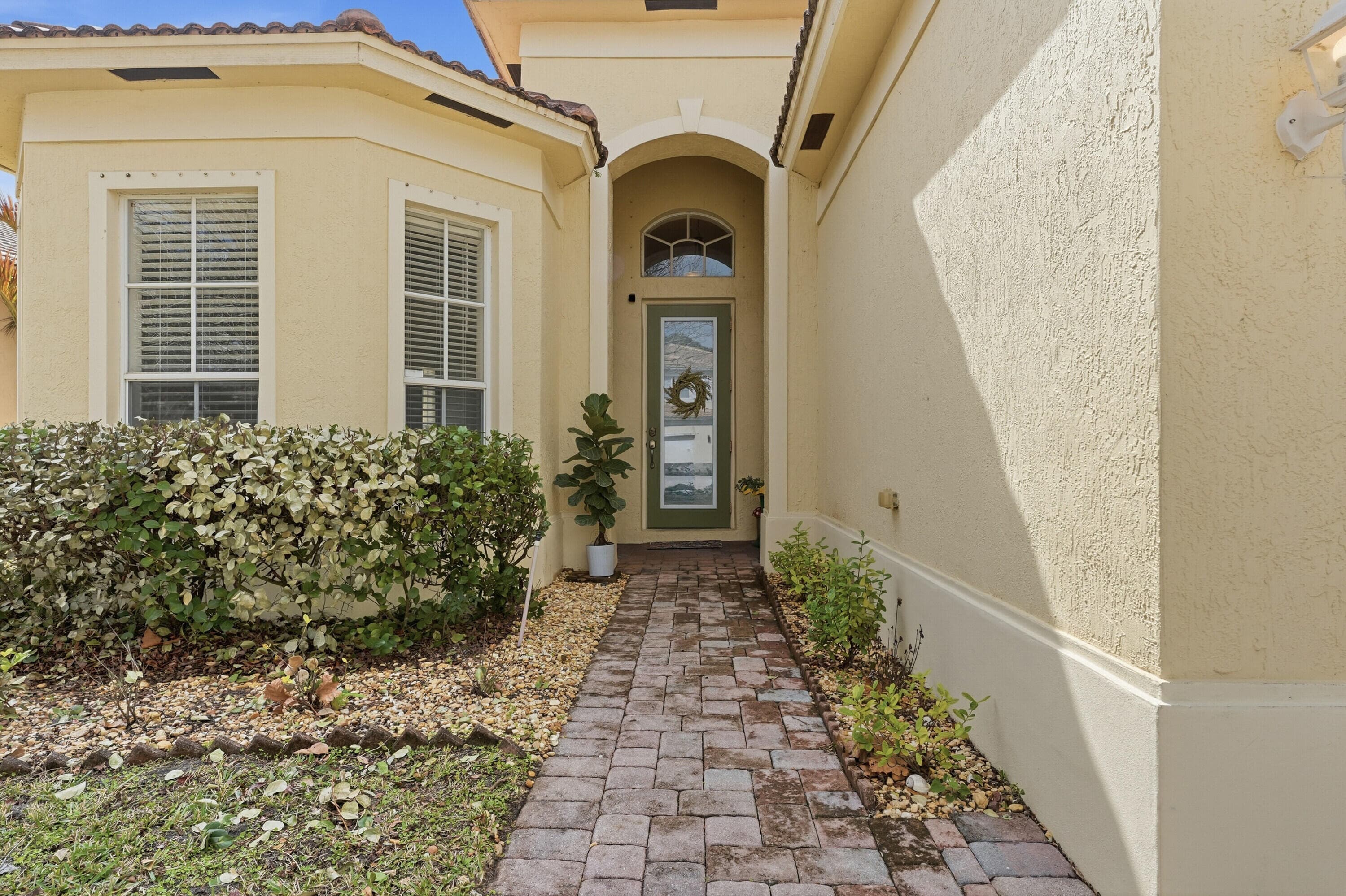 6117 Spring Lake Terrace, Fort Pierce, FL 34951 — photo 1 of 38